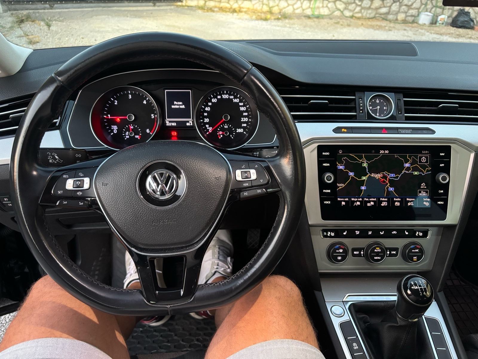 PASSAT 2.0 TDI,HR AUTO,REG.G.DANA,VELIKI SERVIS,KOMPL.SERVISNA., fotografija 14