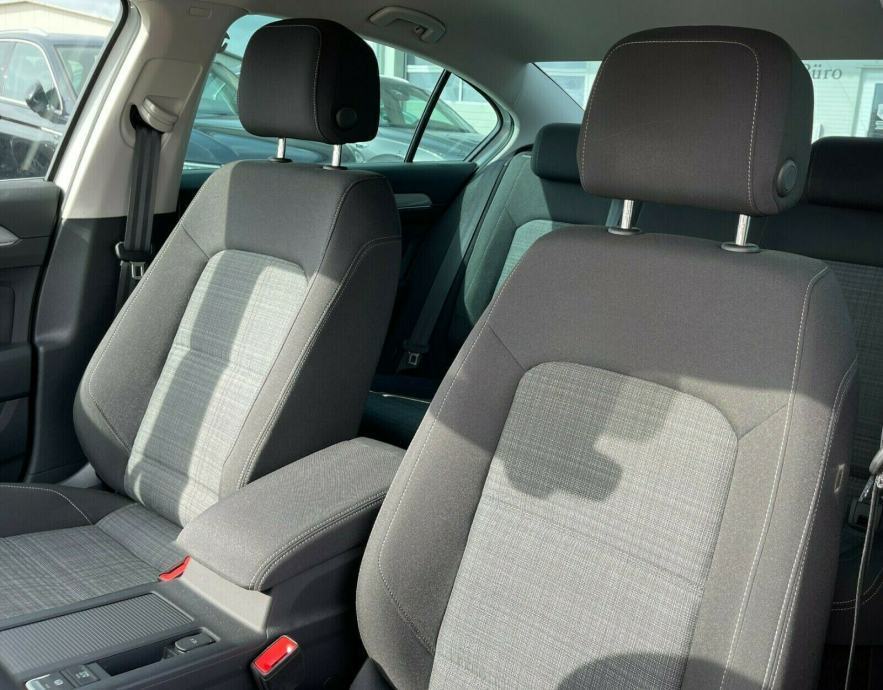 Passat 2.0TDI 110kw,DSG,BUSINESS,LED,NAVI,ACC Tempo.,ergo Comfort.2020, fotografija 14