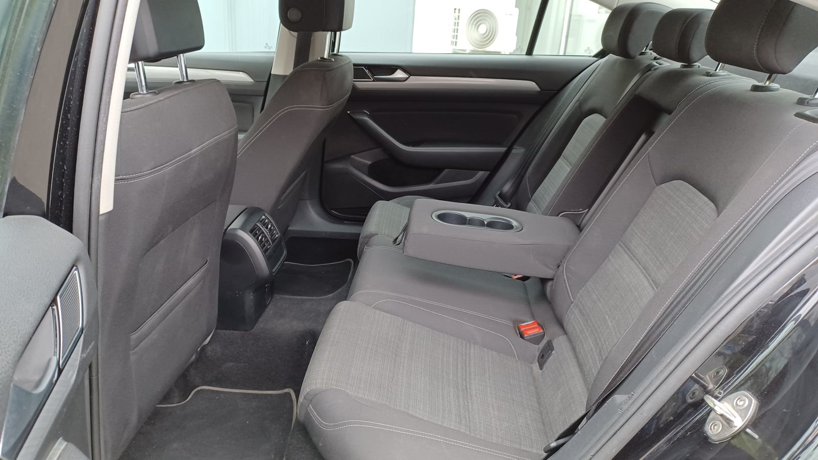 Passat 2.0TDI 110kw,DSG,BUSINESS,LED,NAVI,ACC Tempo.,ergo Comfort.2020, fotografija 19