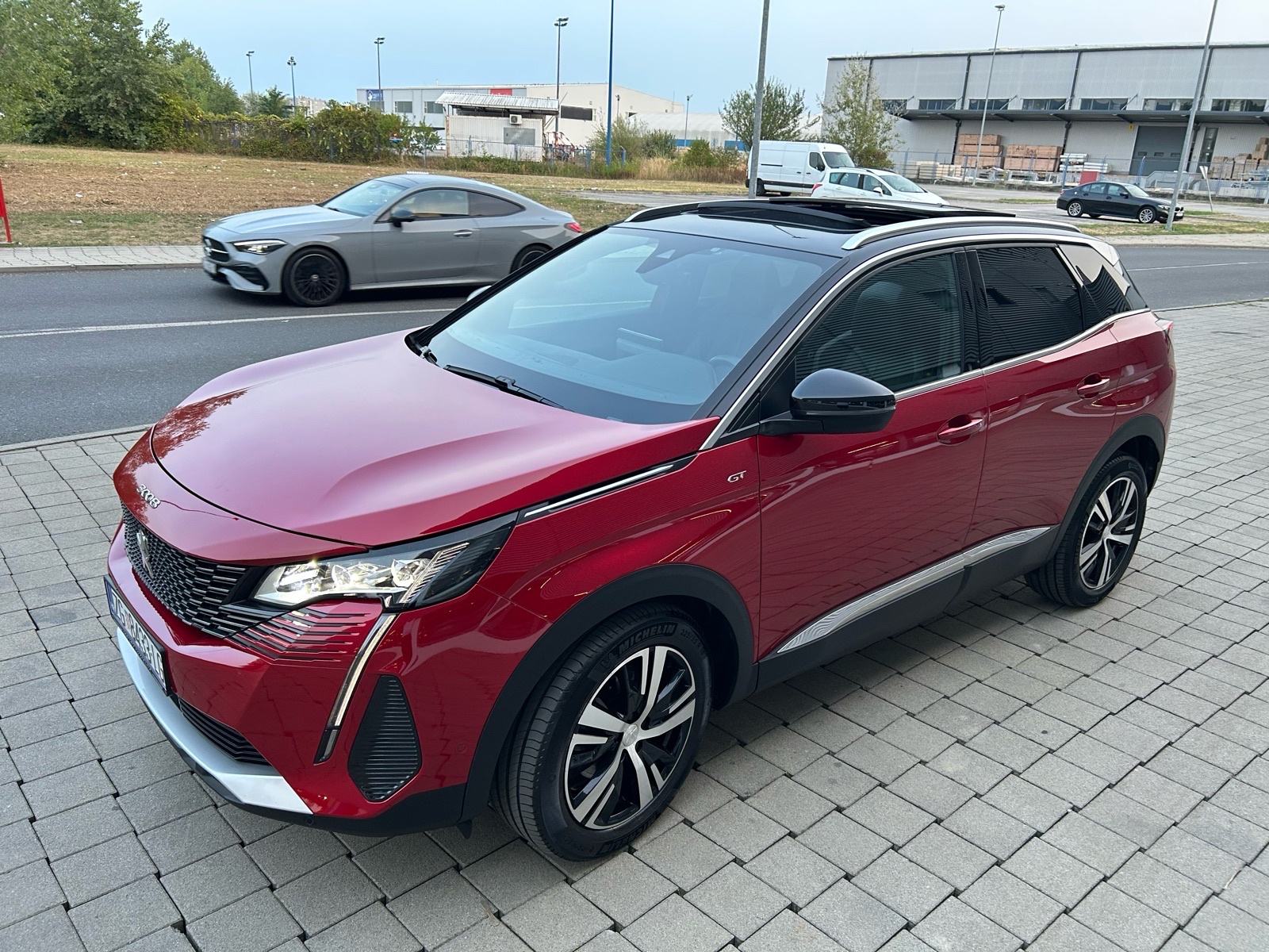 Peugeot 1.5 hdi GT automatic , Registriran 1 godinu 23 300 €, fotografija 2