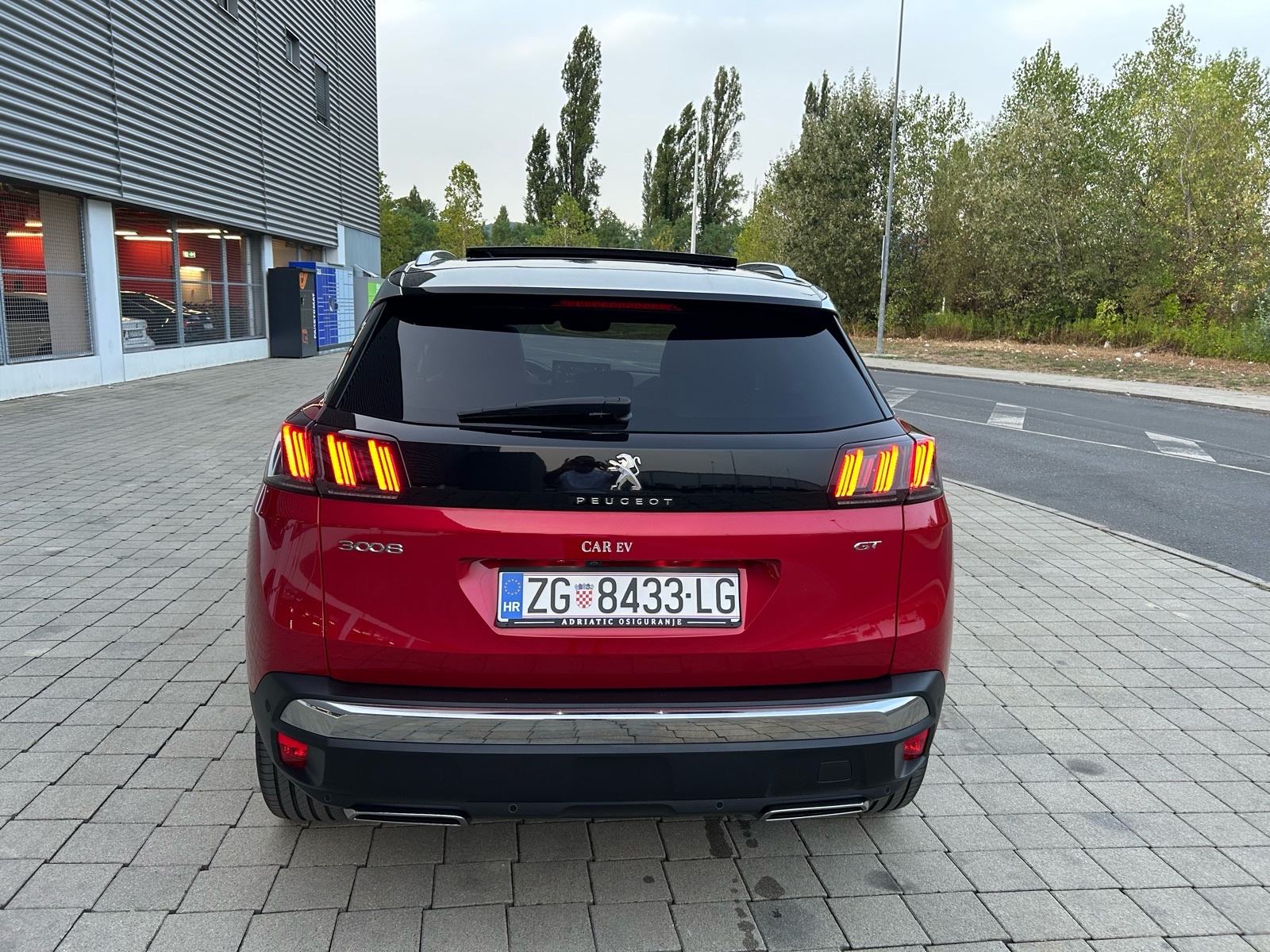 Peugeot 1.5 hdi GT automatic , Registriran 1 godinu 23 300 €, fotografija 17