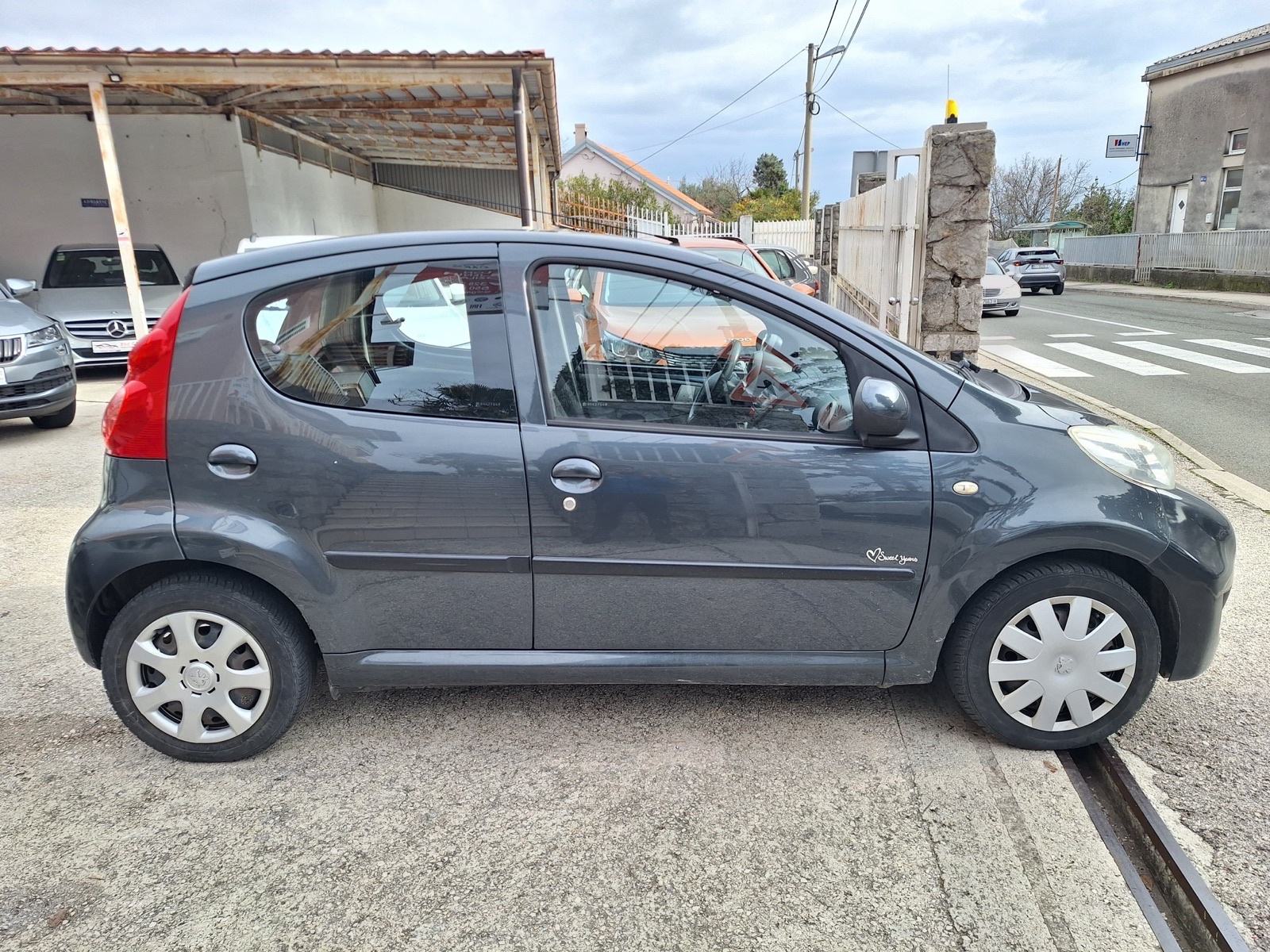 Peugeot 107 1,0 automatik ‼️94.000 KM. AKCIJA, fotografija 8