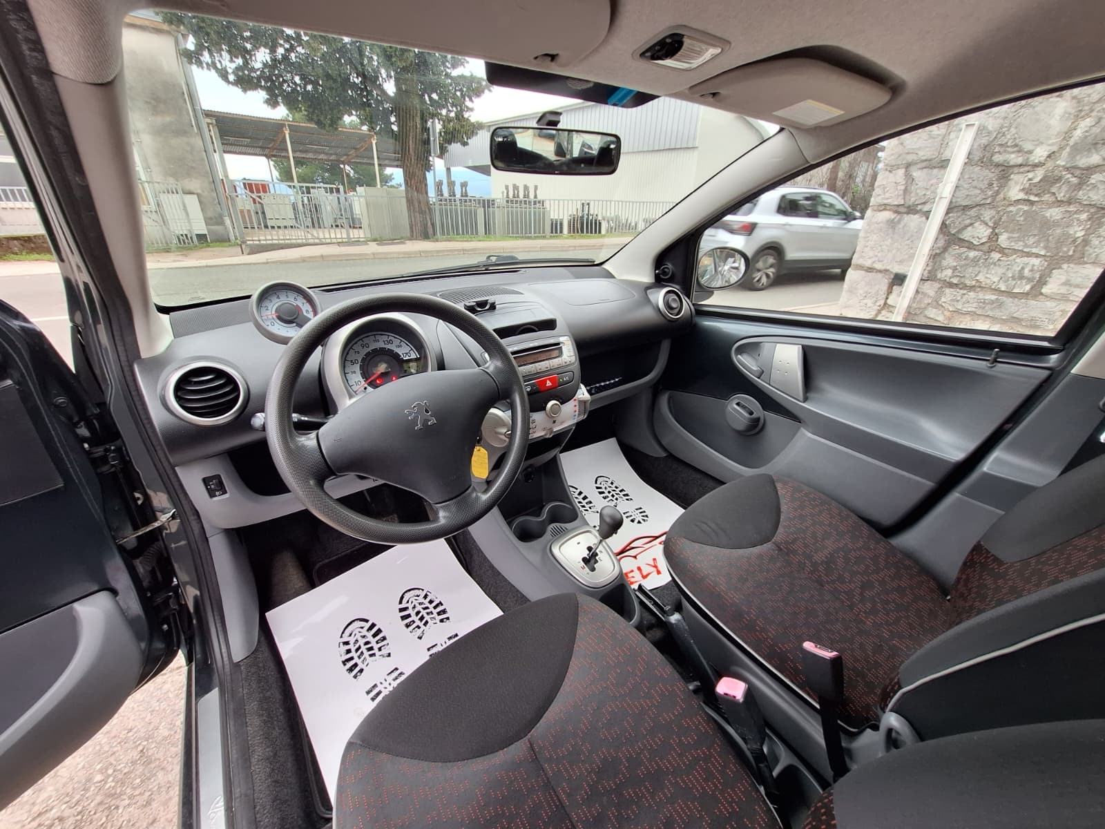Peugeot 107 1,0 automatik ‼️94.000 KM. AKCIJA, fotografija 12