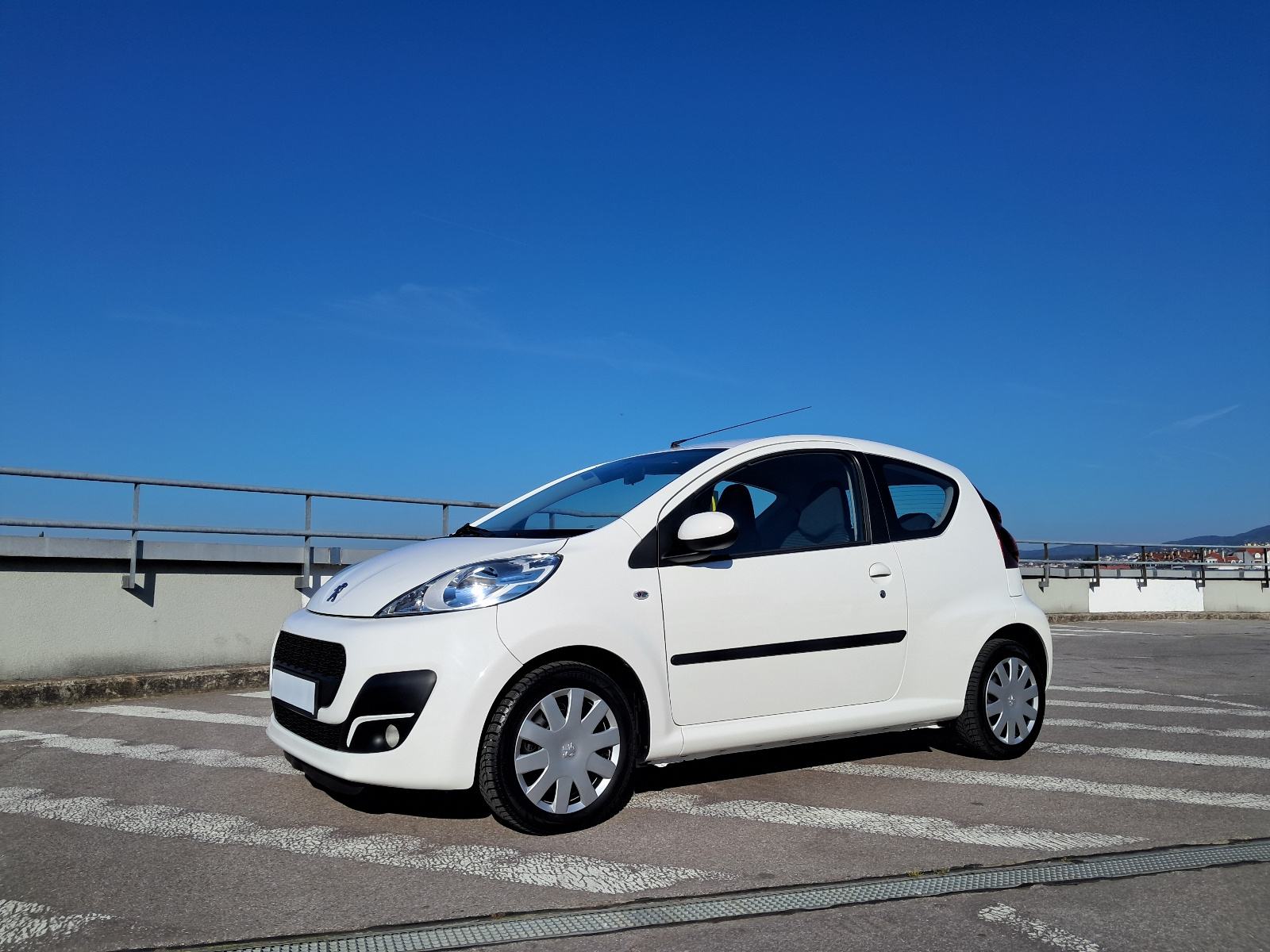 Peugeot 107 1,0 City Urban 2012 god.Klima, fotografija 3