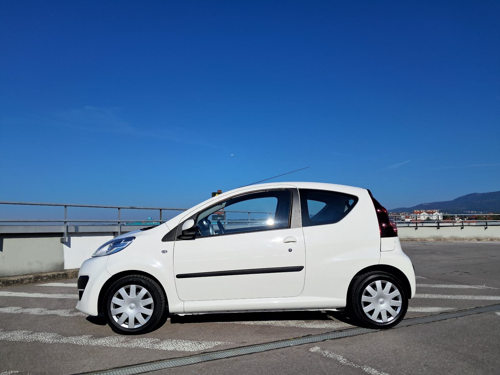 Peugeot 107 1,0 City Urban 2012 god.Klima, fotografija 5