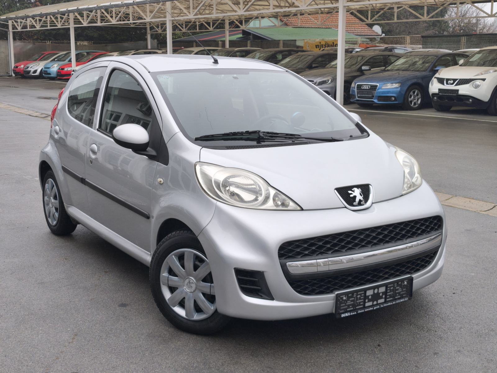 Peugeot 107 1,0 KLIMA, fotografija 3