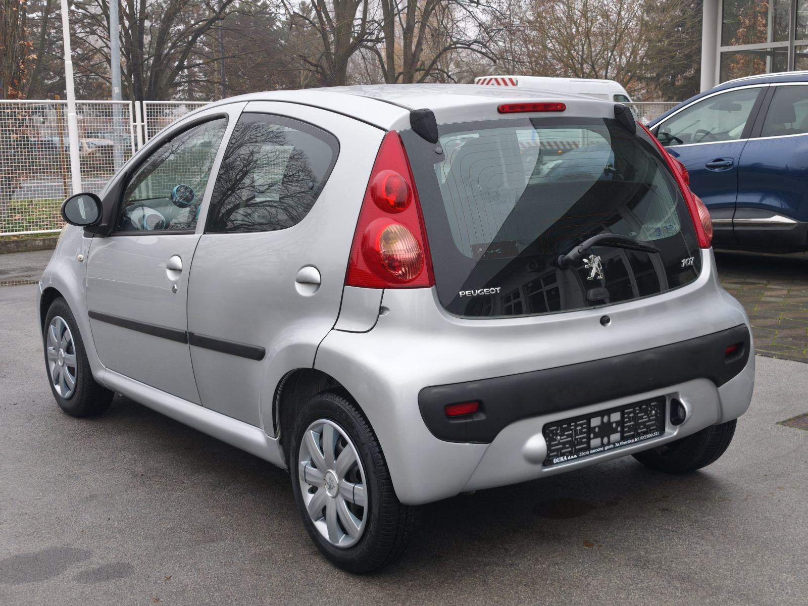 Peugeot 107 1,0 KLIMA, fotografija 9