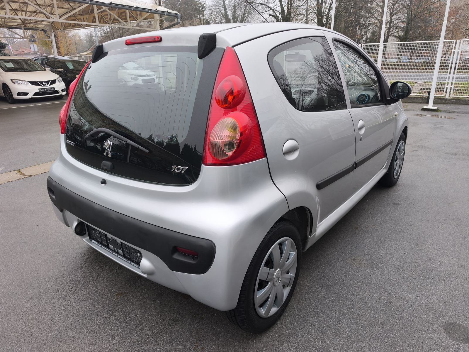 Peugeot 107 1,0 KLIMA, fotografija 13
