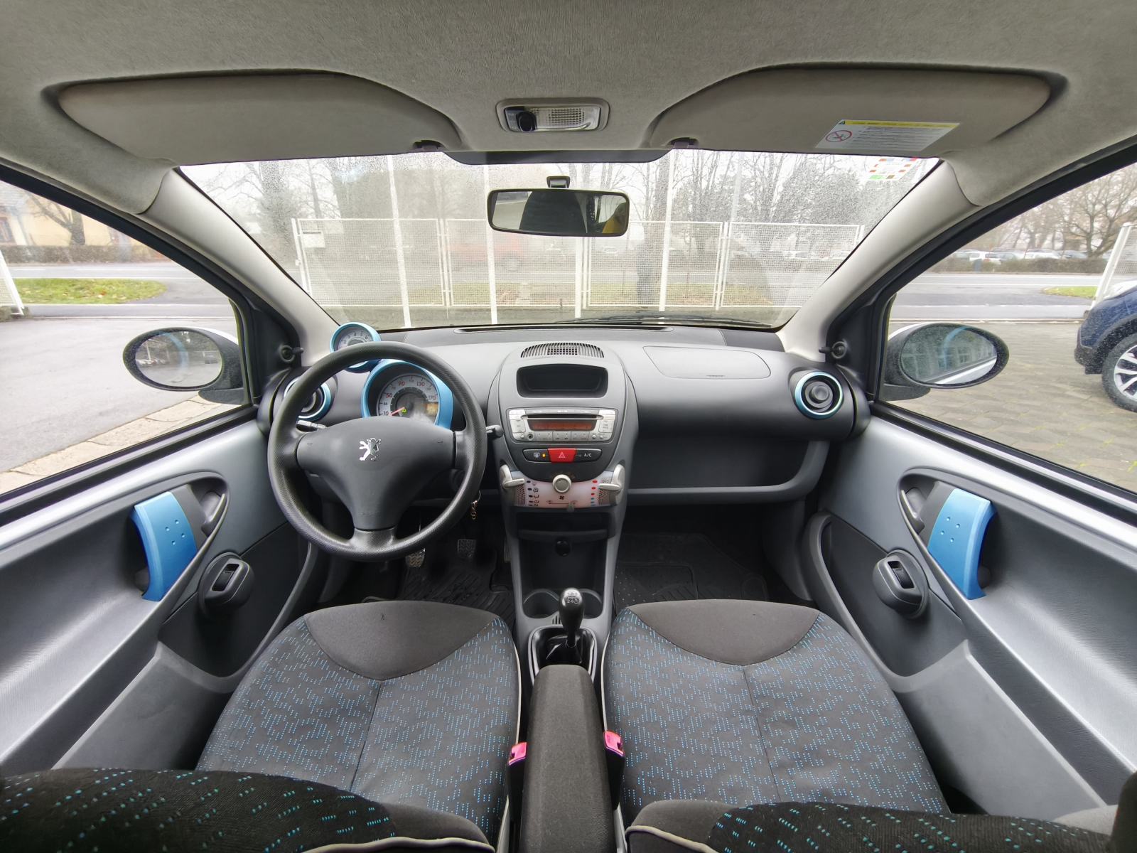 Peugeot 107 1,0 KLIMA, fotografija 16