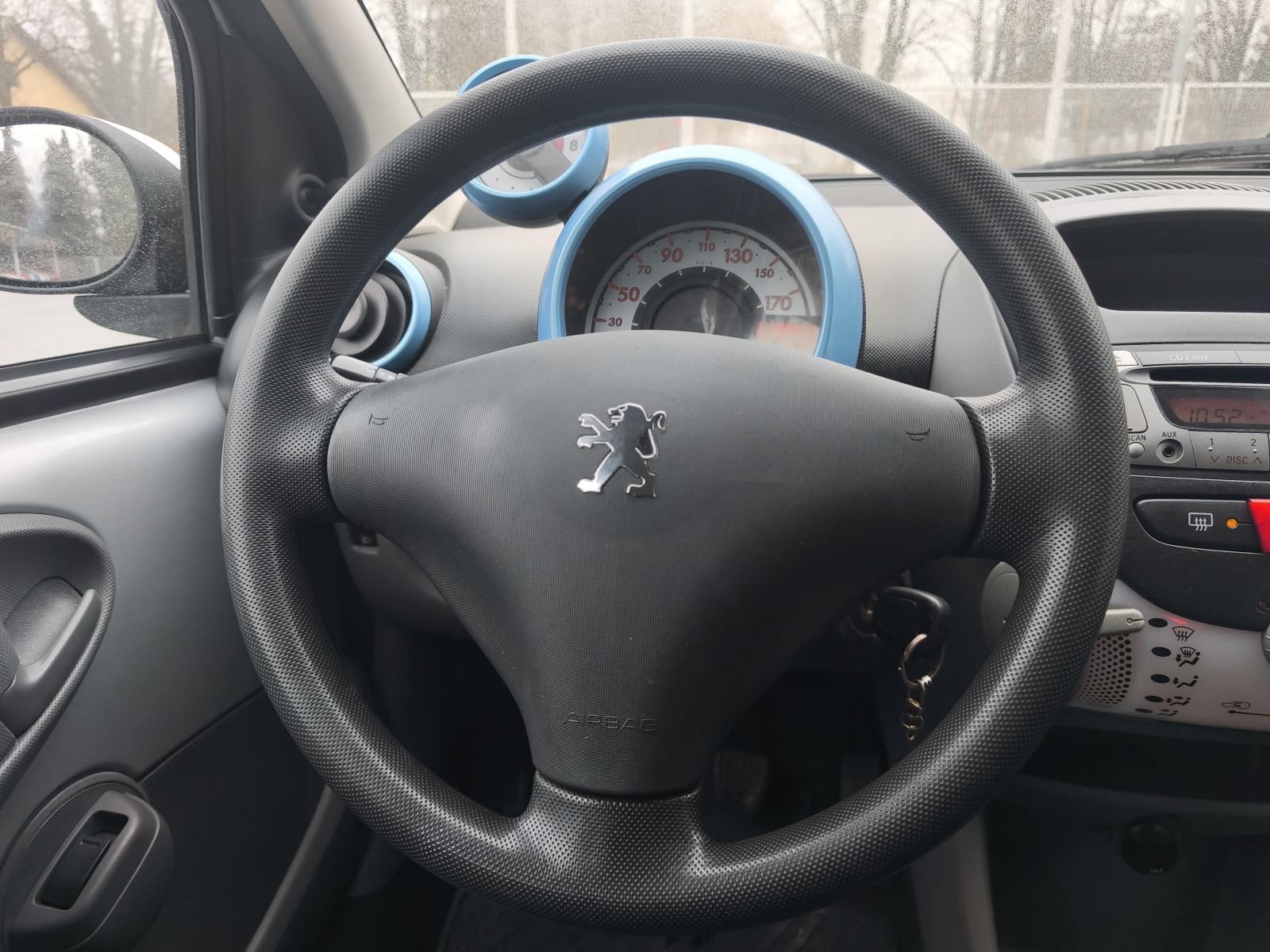 Peugeot 107 1,0 KLIMA, fotografija 19