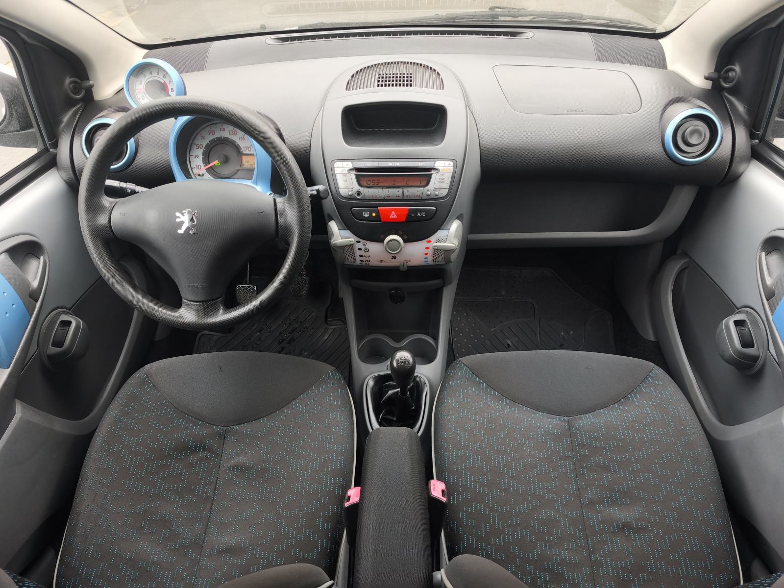 Peugeot 107 1,0 KLIMA, fotografija 17