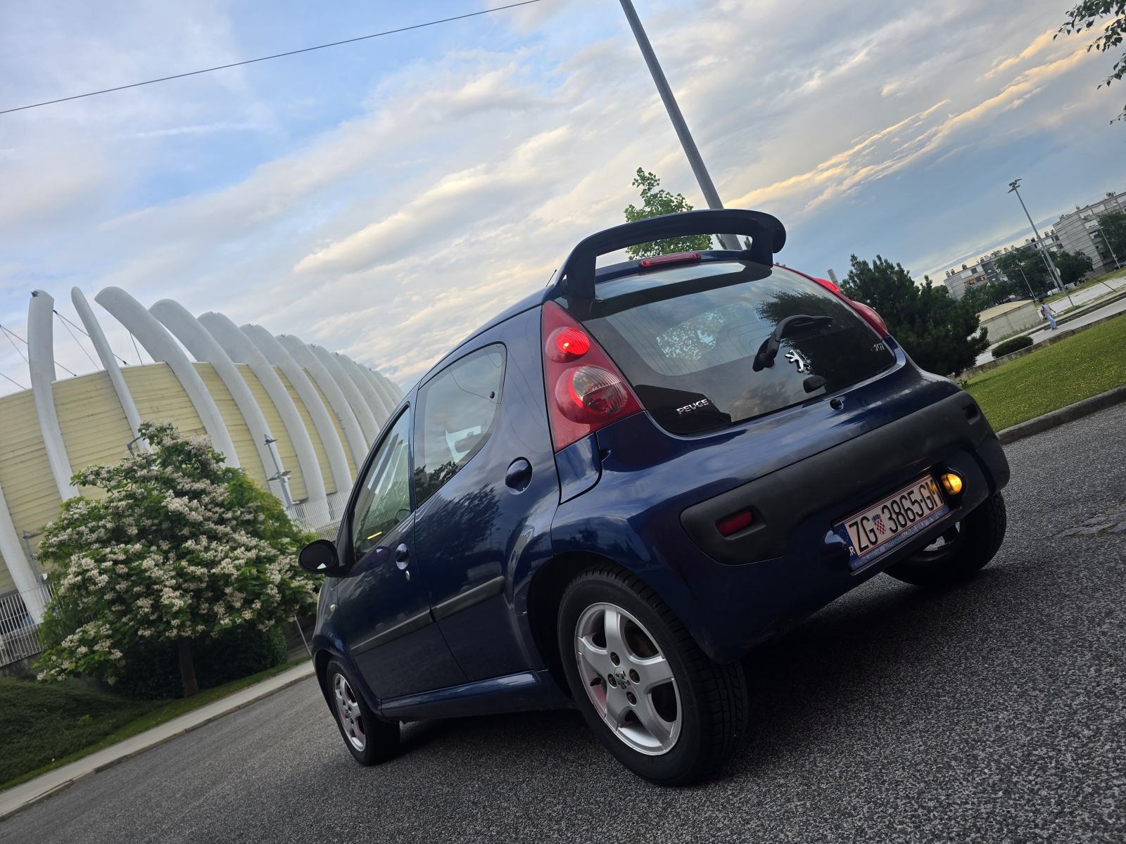 Peugeot 107 1,0 Sport Reg1god Servo,Alu,Maglenke Spojler Kredit-Zam, pogled izvana - slika 5