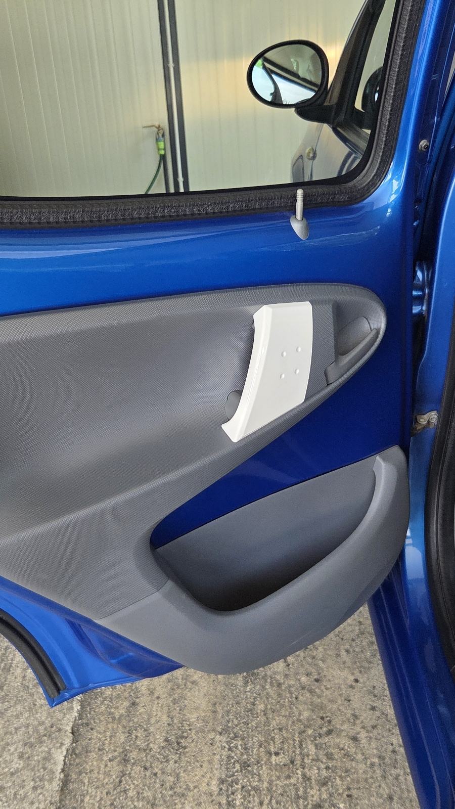 Peugeot 107 1,0 klima ,Reg 6/27, fotografija 13