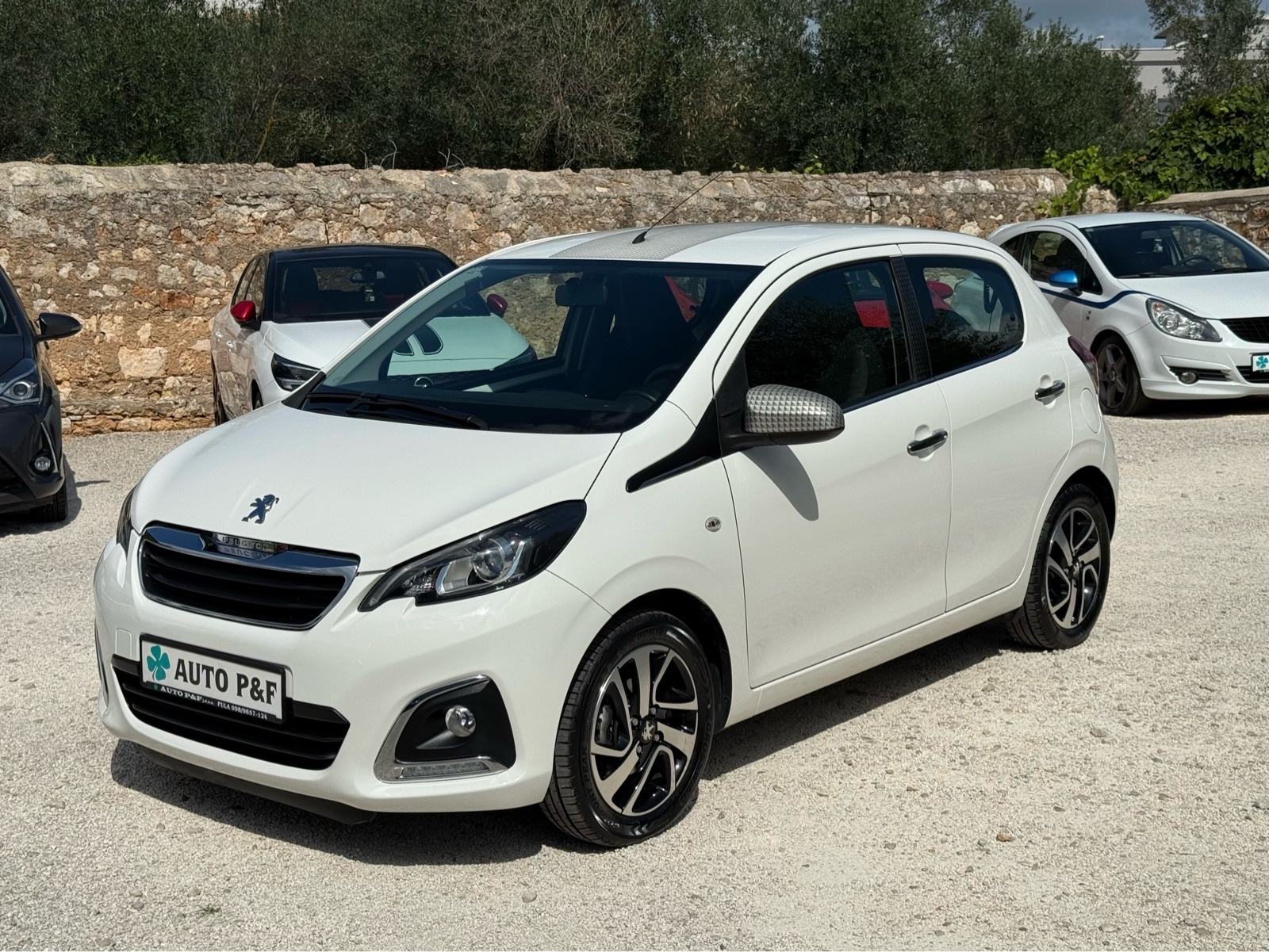 PEUGEOT 108 1.0 *5 vrata+reg. do 10/2026.+sva oprema*, fotografija 3