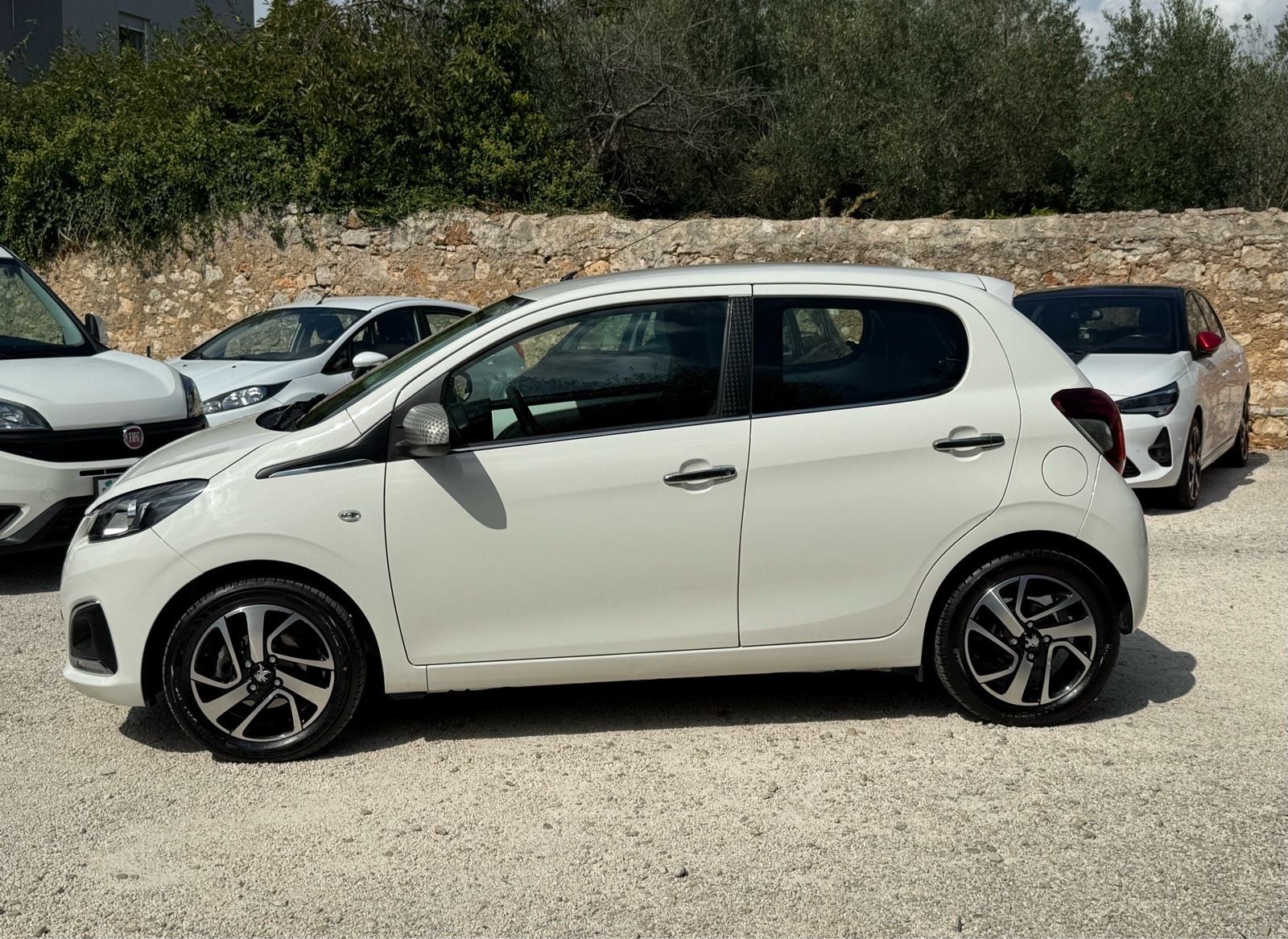 PEUGEOT 108 1.0 *5 vrata+reg. do 10/2026.+sva oprema*, fotografija 5