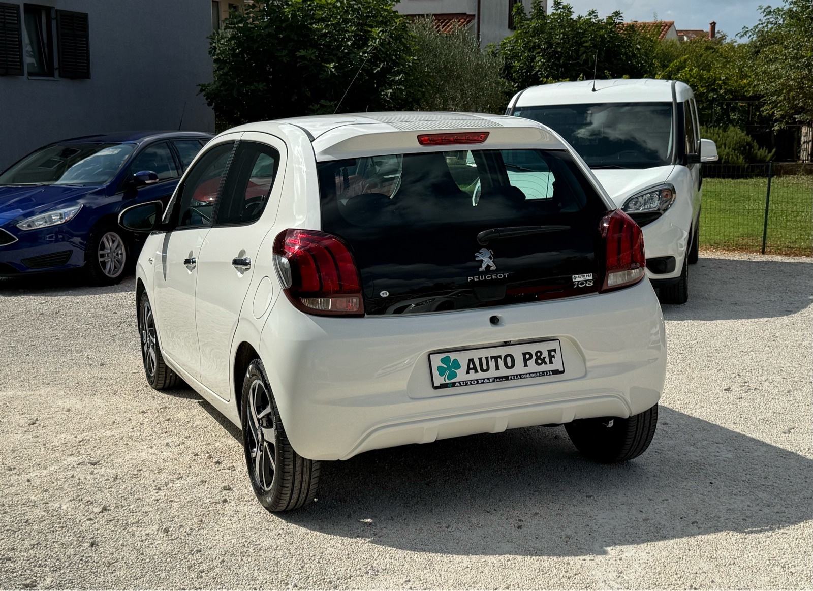 PEUGEOT 108 1.0 *5 vrata+reg. do 10/2026.+sva oprema*, fotografija 7