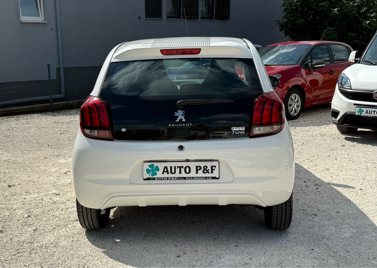 PEUGEOT 108 1.0 *5 vrata+reg. do 10/2026.+sva oprema*, fotografija 9