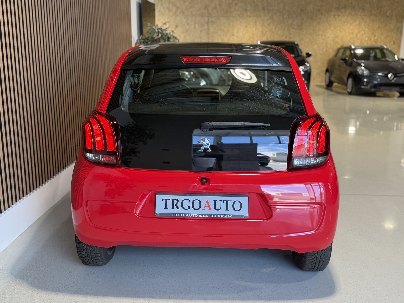 Peugeot 108 **SAMO 24.TKM** LED - ALU - 12 MJ JAMSTVO*, fotografija 7