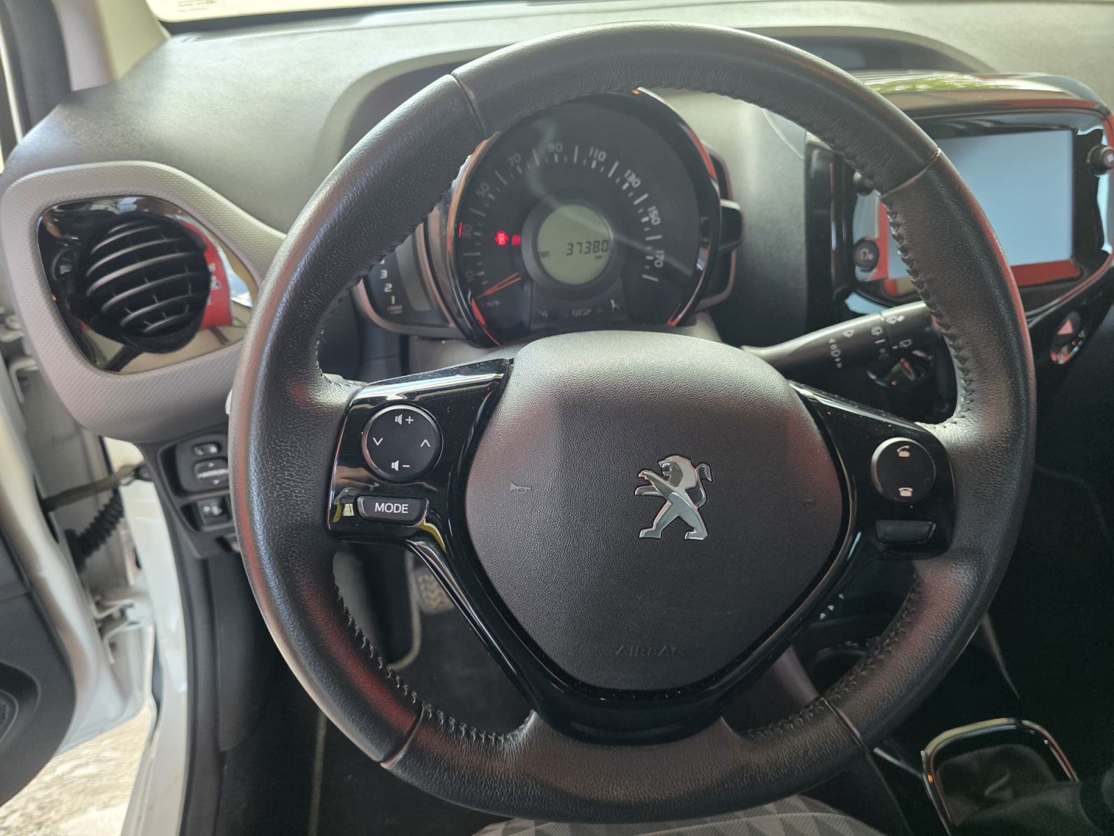 Peugeot 108 1,0 VTi, ALLURE, 2021 GOD 37000 KM,, fotografija 12