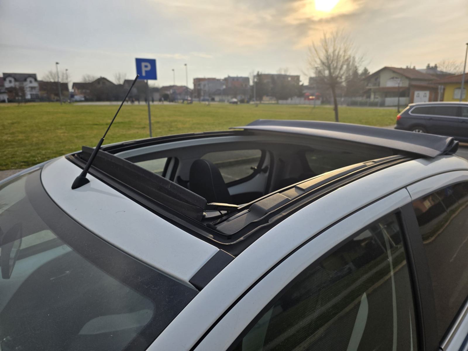 Peugeot 108 1,2. 2018G, 69000 KM, fotografija 7