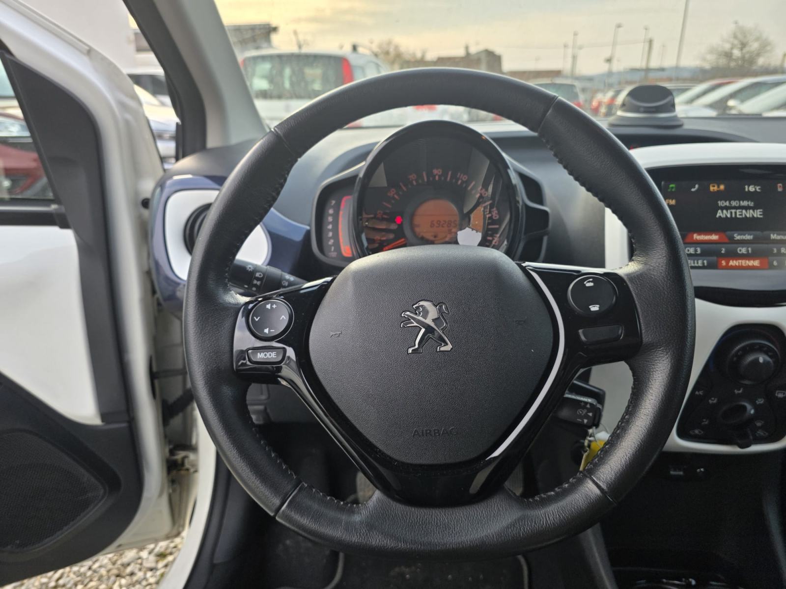 Peugeot 108 1,2. 2018G, 69000 KM, fotografija 16