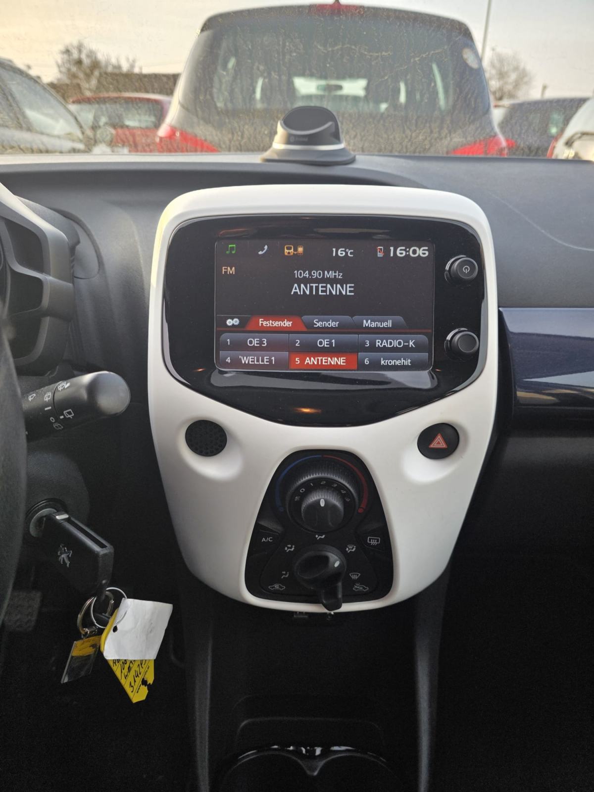 Peugeot 108 1,2. 2018G, 69000 KM, fotografija 13