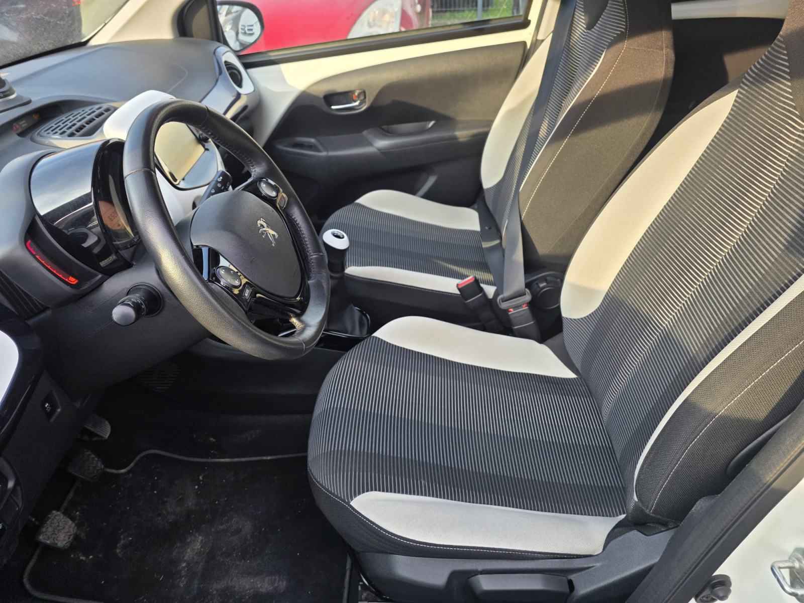 Peugeot 108 1,2. 2018G, 69000 KM, fotografija 11