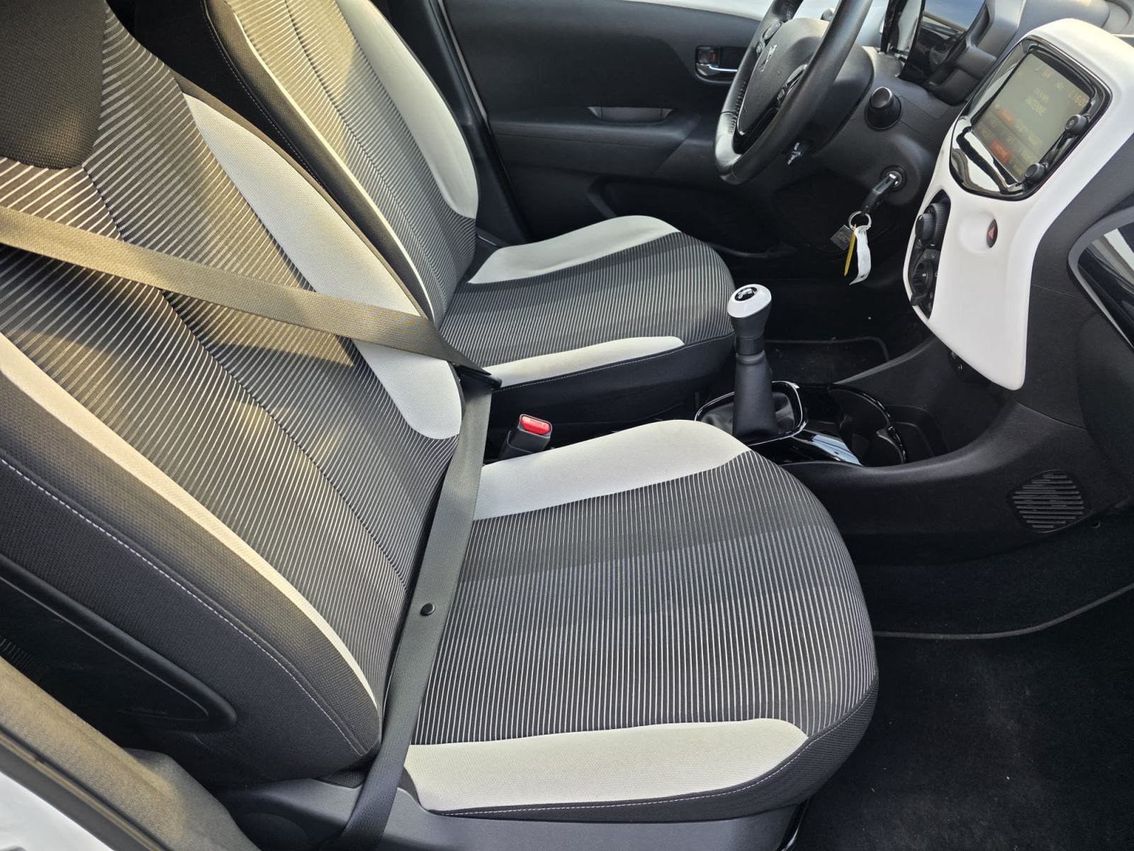 Peugeot 108 1,2. 2018G, 69000 KM, fotografija 8