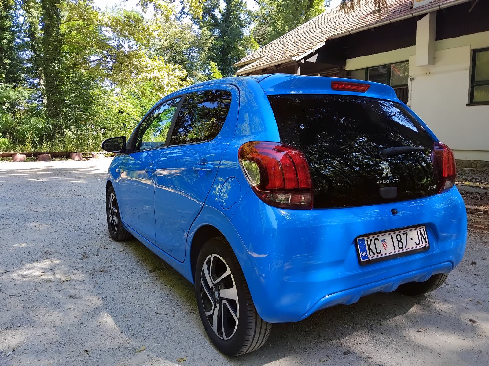 Peugeot 108, 1.2, 2016 god,prvi vlasnik,registrirani, fotografija 3