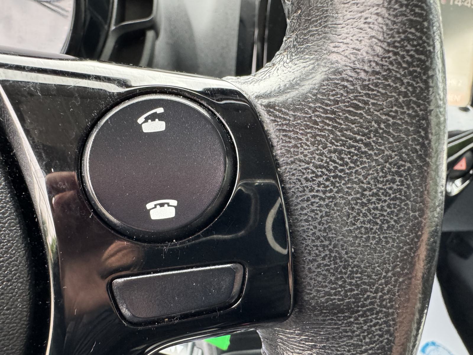 Peugeot 108 1,2 ⭐ Allure ⭐ El. krov, Klima, Veliki servis, fotografija 19