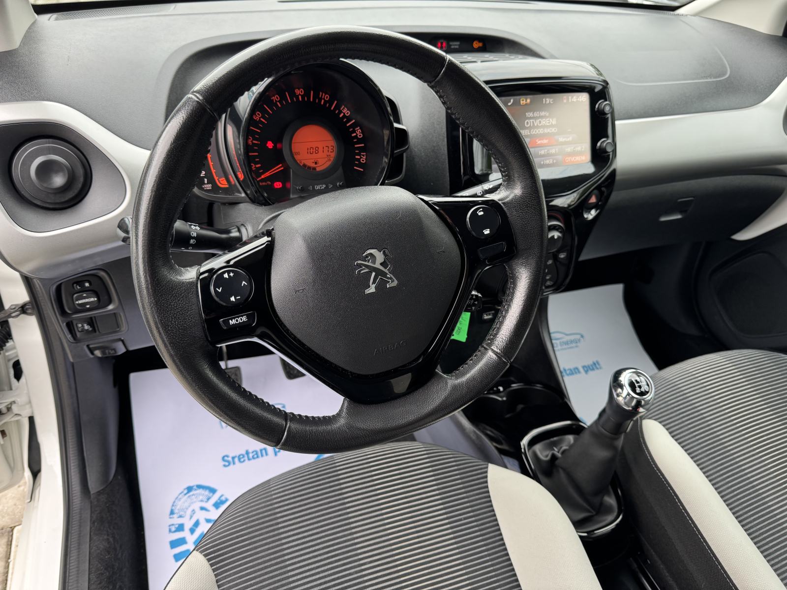 Peugeot 108 1,2 ⭐ Allure ⭐ El. krov, Klima, Veliki servis, fotografija 13