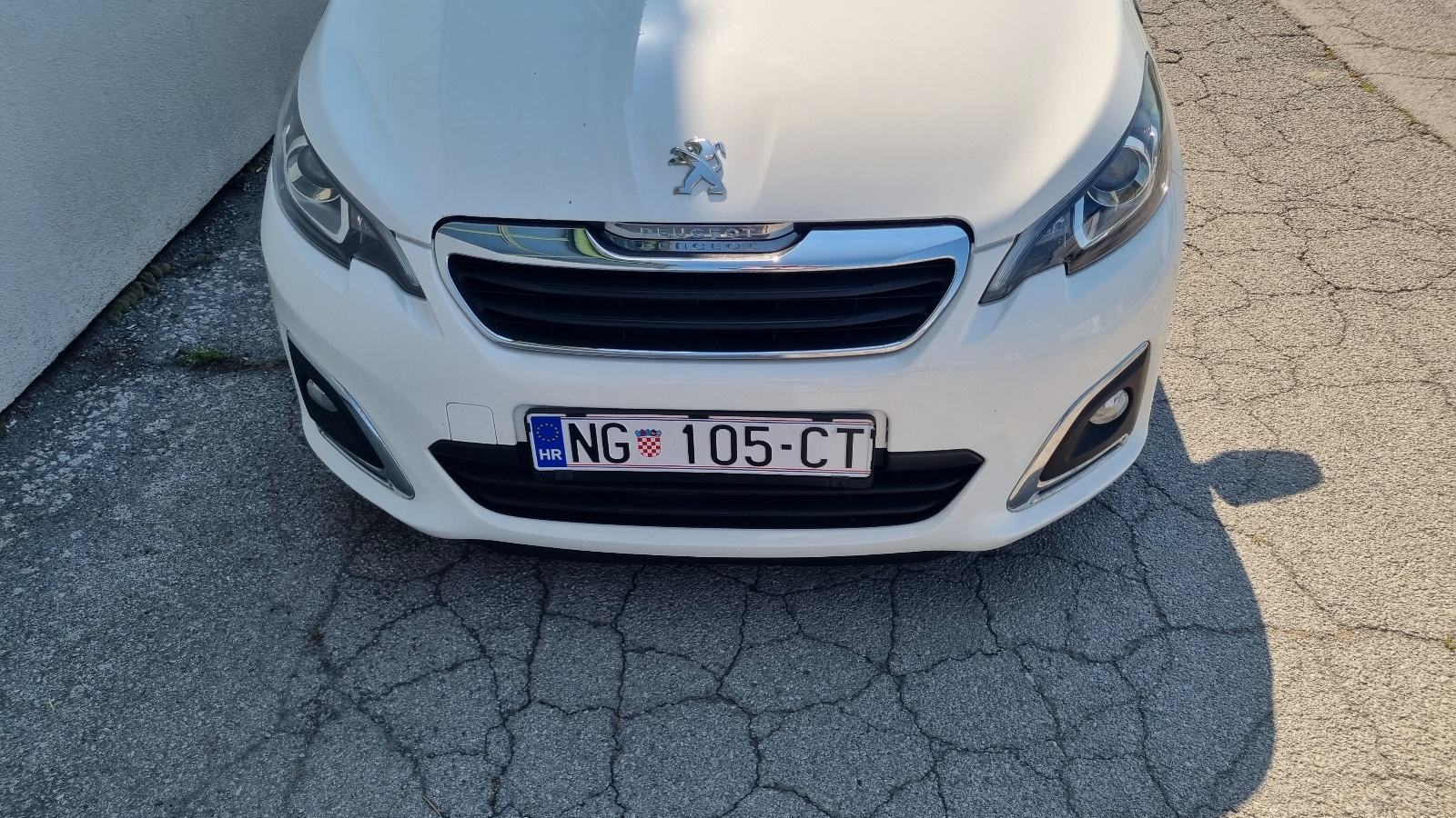 Peugeot 108 1,2 Servisiran,reg.god.dana, fotografija 10