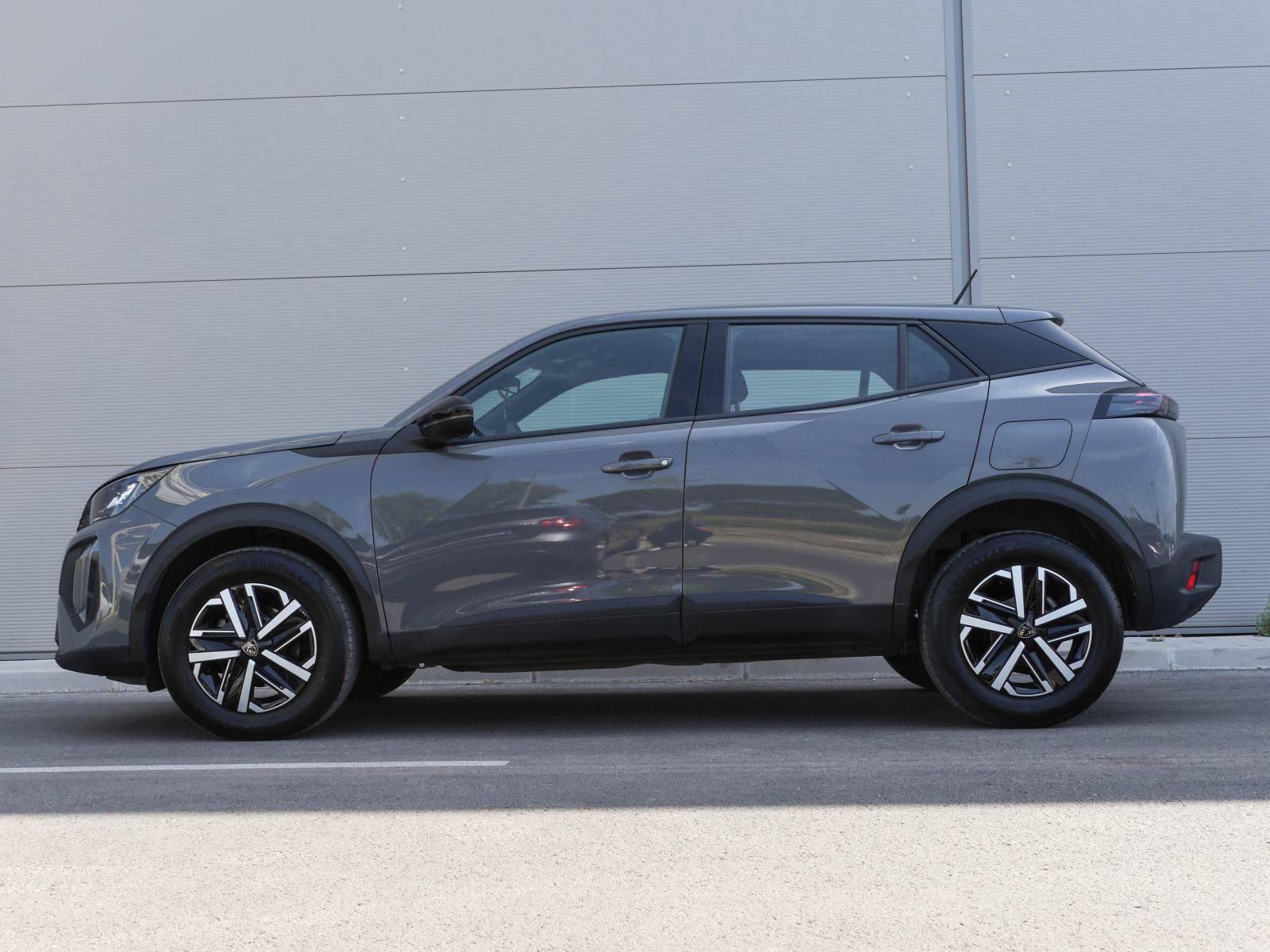Peugeot 2008 1,2 |1.vl |Nije rent-a-car |Garancija do 11/2028 |14000km, fotografija 3