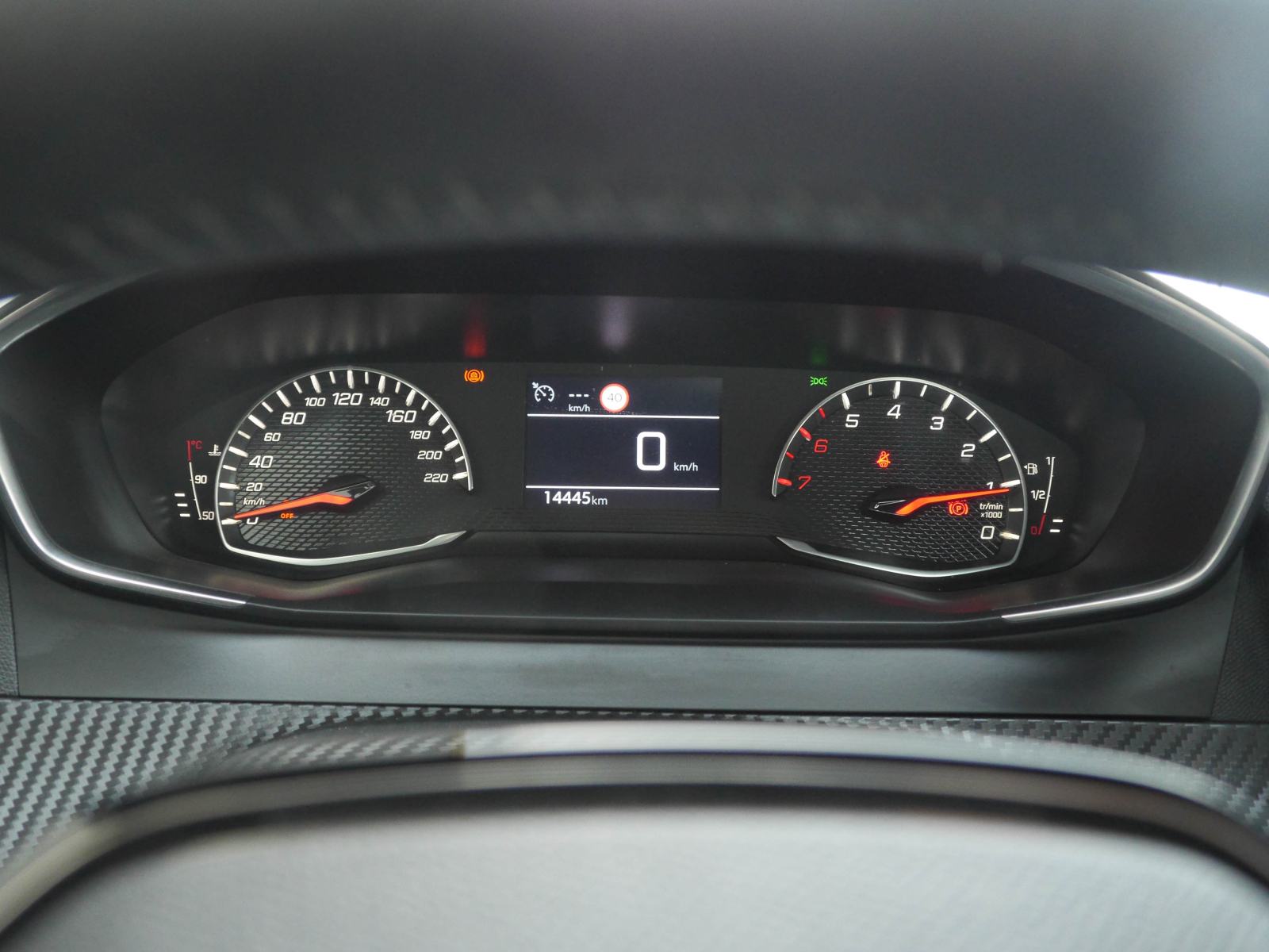 Peugeot 2008 1,2 |1.vl |Nije rent-a-car |Garancija do 11/2028 |14000km, fotografija 15