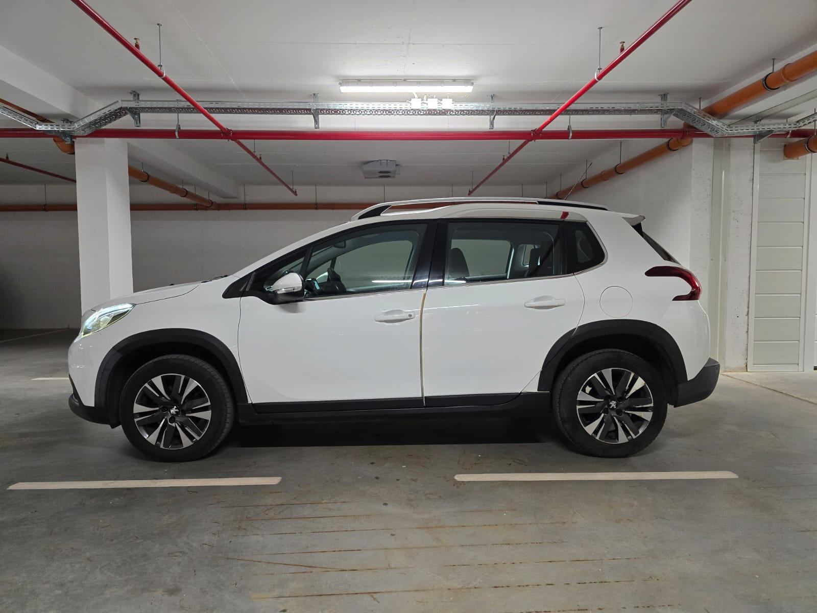 Peugeot 2008 1,2 110 KS Allure, Veliki Servis, Prvi vlasnik, Jamstvo!, fotografija 2