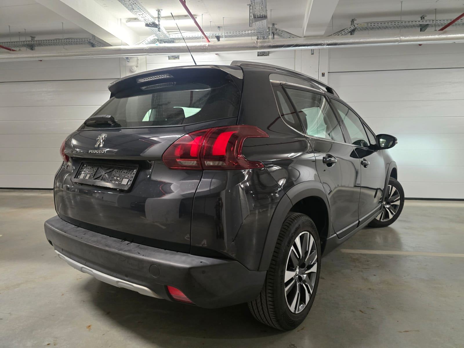 Peugeot 2008 1,2 110 KS Allure, Veliki Servis, Prvi vlasnik, Jamstvo!, fotografija 6