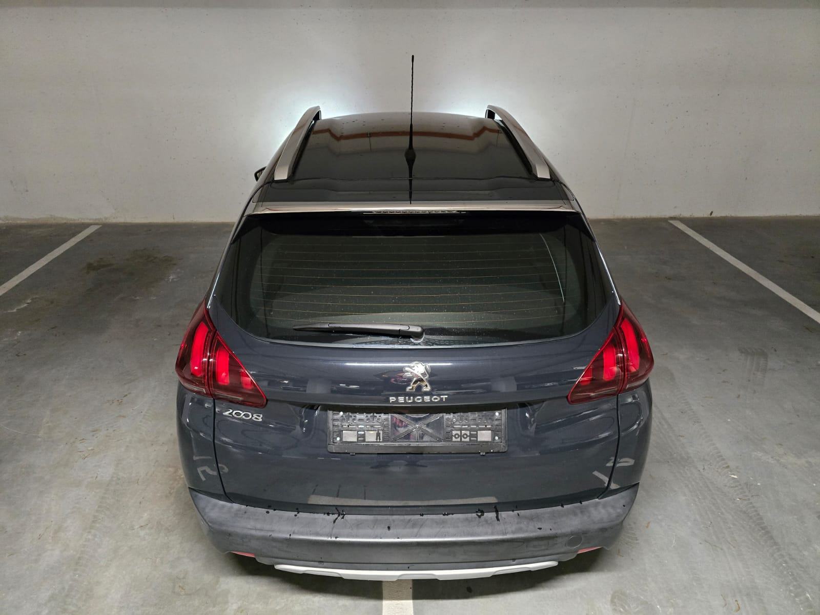 Peugeot 2008 1,2 110 KS Allure, Veliki Servis, Prvi vlasnik, Jamstvo!, fotografija 5