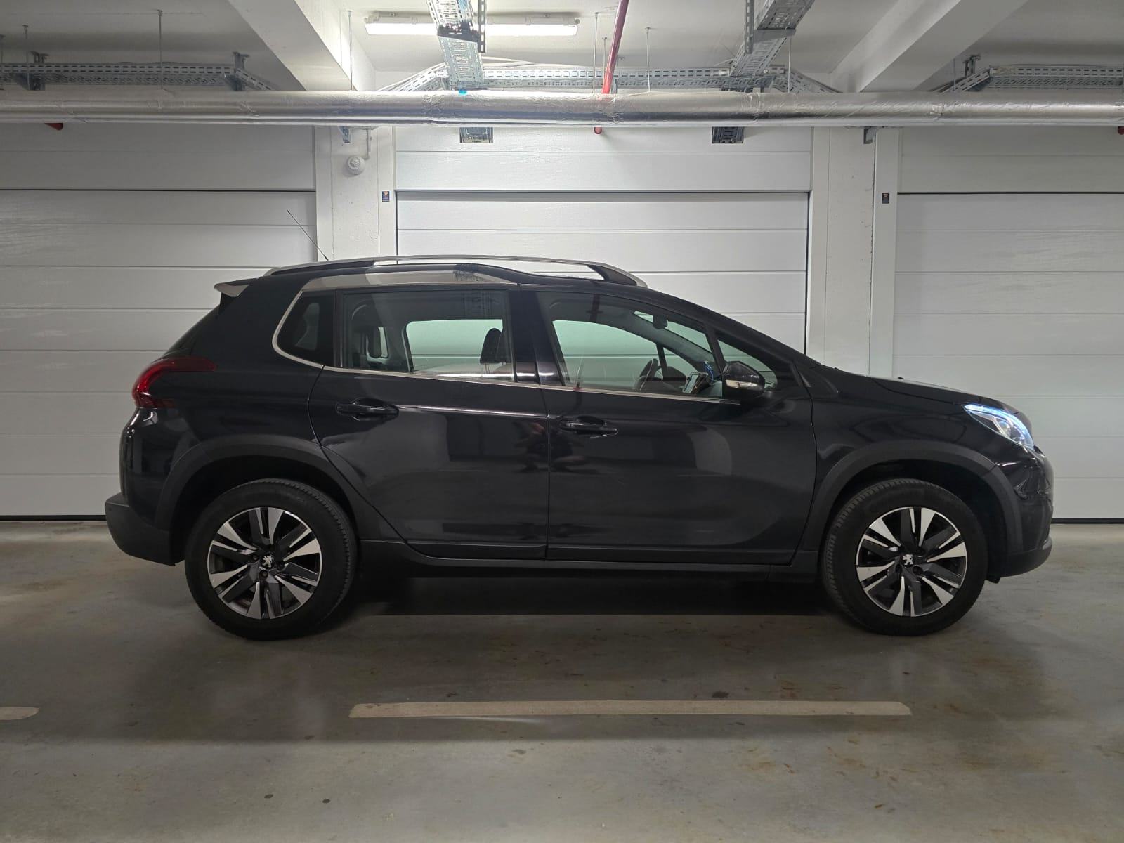 Peugeot 2008 1,2 110 KS Allure, Veliki Servis, Prvi vlasnik, Jamstvo!, fotografija 8