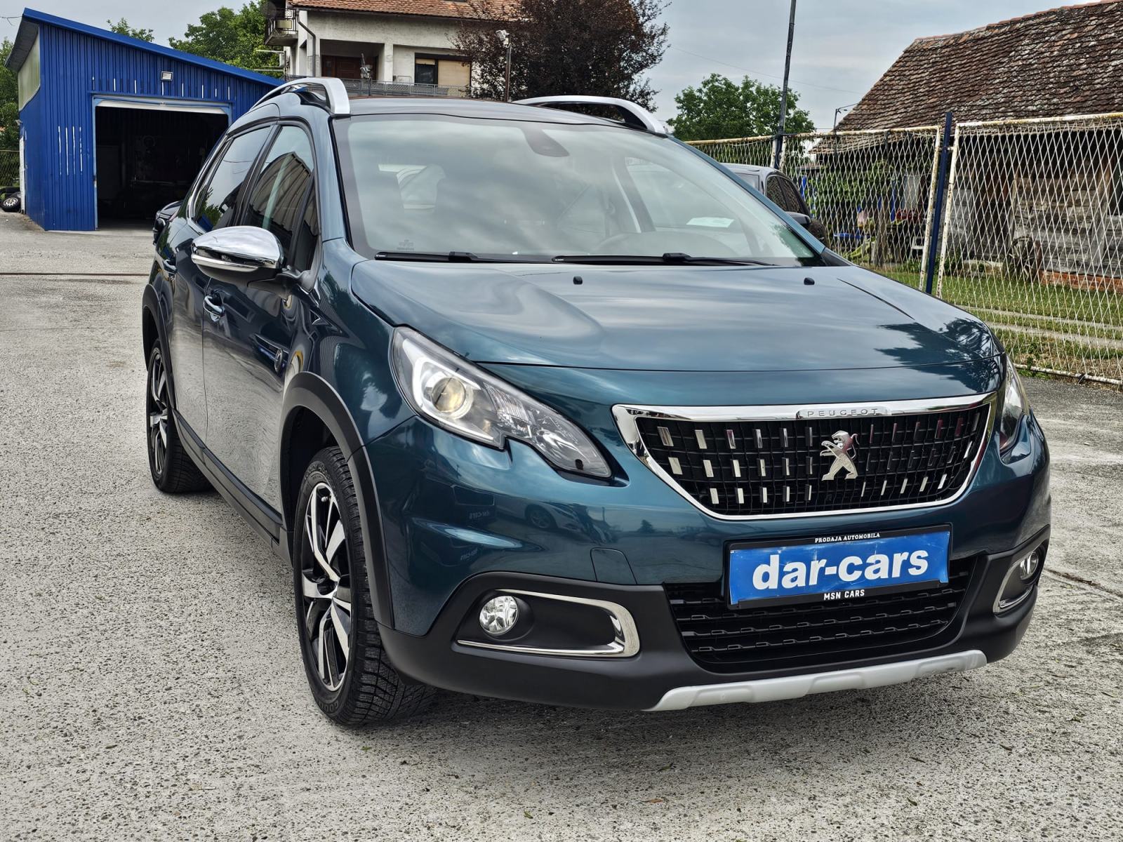 Peugeot 2008 1,2 110ks"CROSSWAY"-AUTOMATIK-PANORAMA-FULL-SERVISNA-GAR., pogled izvana - slika 1