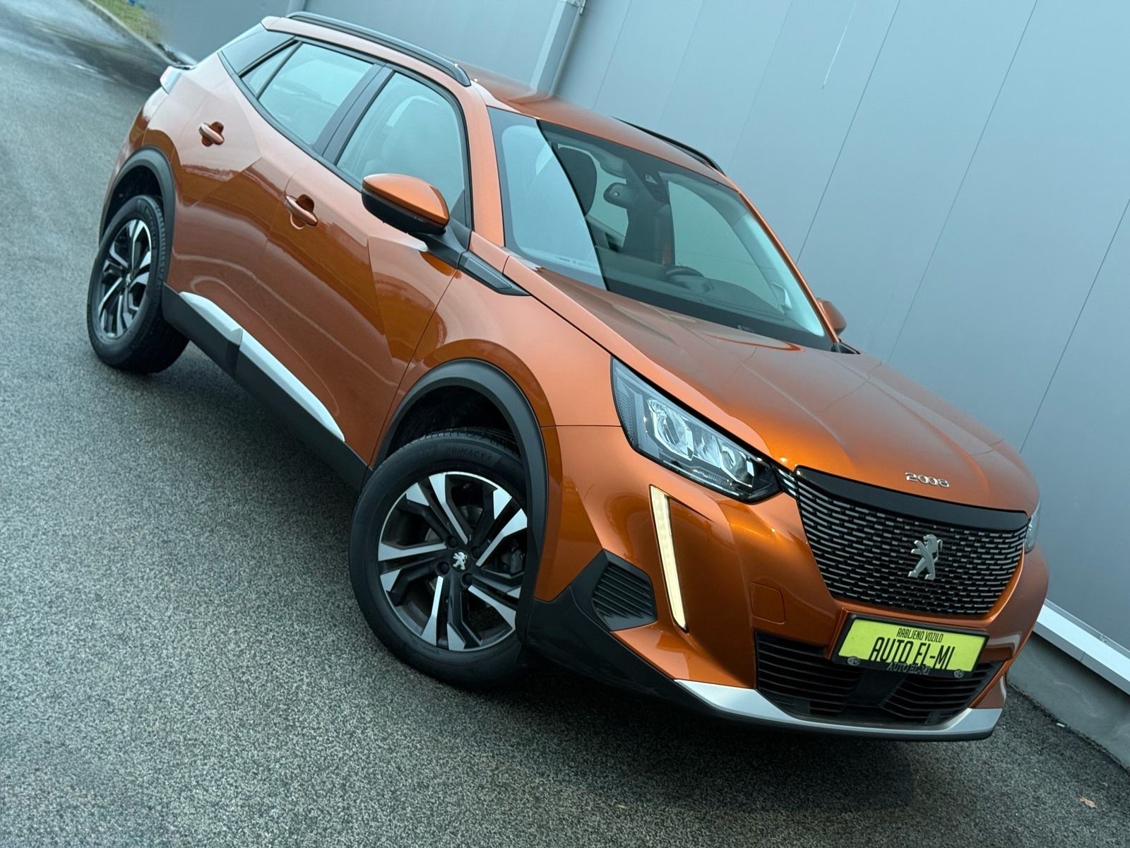 Peugeot 2008 1.2 130ks Allure*AUTOMATIK*LED*KAMERA*JAMSTVO*, fotografija 3