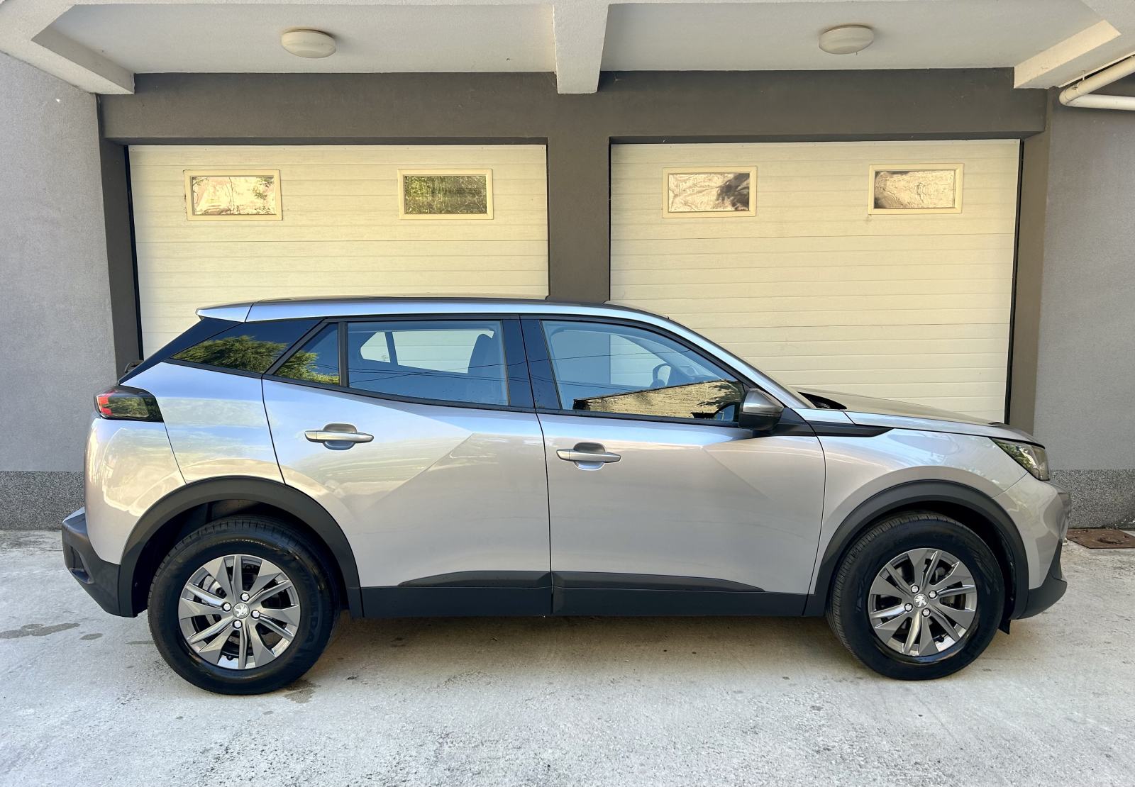 Peugeot 2008 1,2 ACTIVE | Led | Navi, fotografija 8