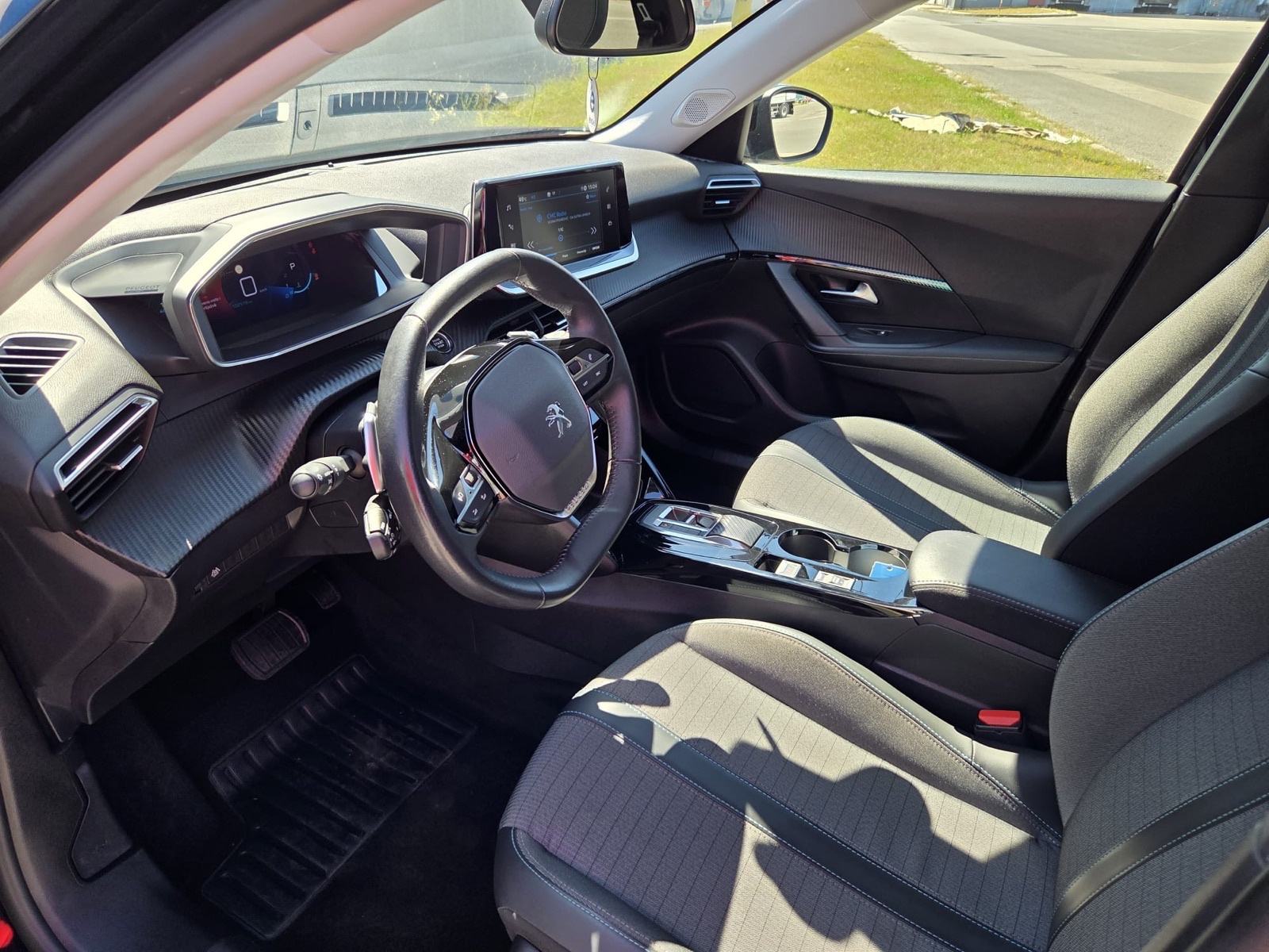 Peugeot 2008 1,2#Automatik#Allure#3d cocpit#Servisna#Jamstvo#u pdv-u, fotografija 12