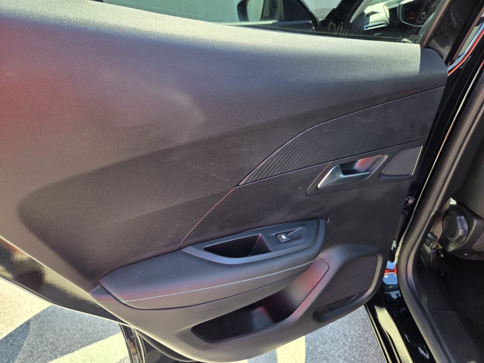 Peugeot 2008 1,2#Automatik#Allure#3d cocpit#Servisna#Jamstvo#u pdv-u, fotografija 17