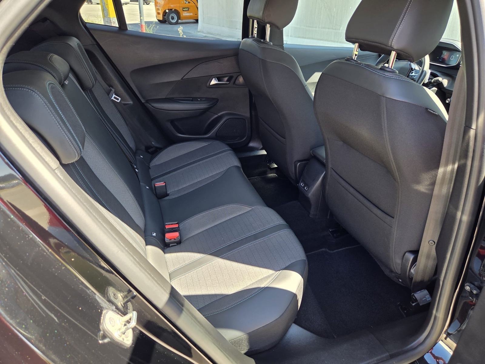 Peugeot 2008 1,2#Automatik#Allure#3d cocpit#Servisna#Jamstvo#u pdv-u, fotografija 18