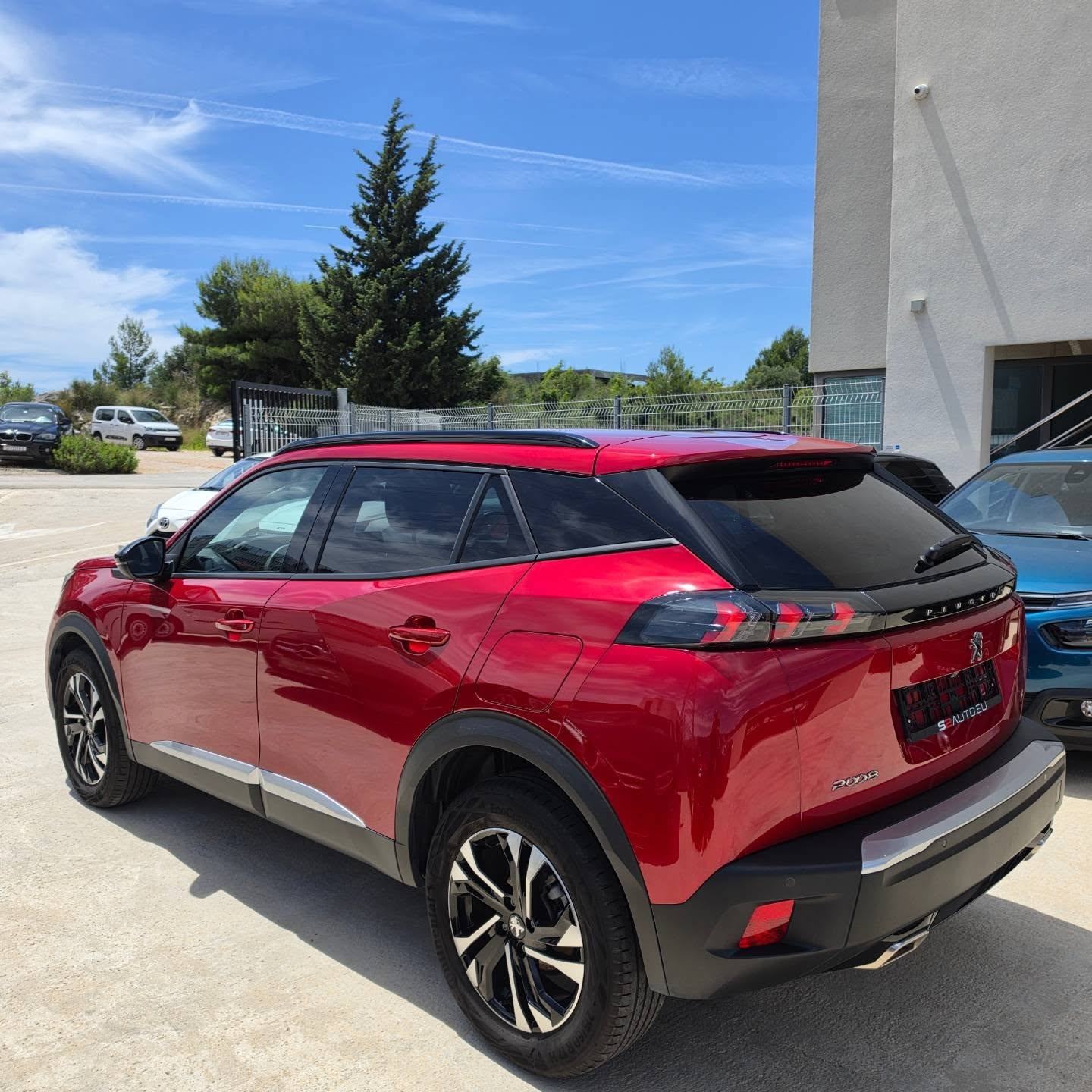 Peugeot 2008 1,2 automatik S&S ALLURE PACK, fotografija 5