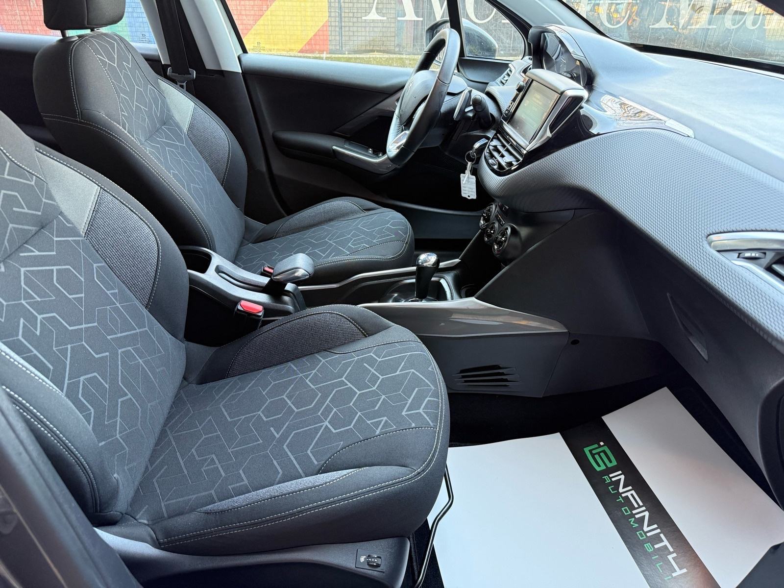 Peugeot 2008 1,2 AUTOMATIK, LEASING BEZ UČEŠĆA, MULTIMED, KLIMA, ALU, fotografija 19