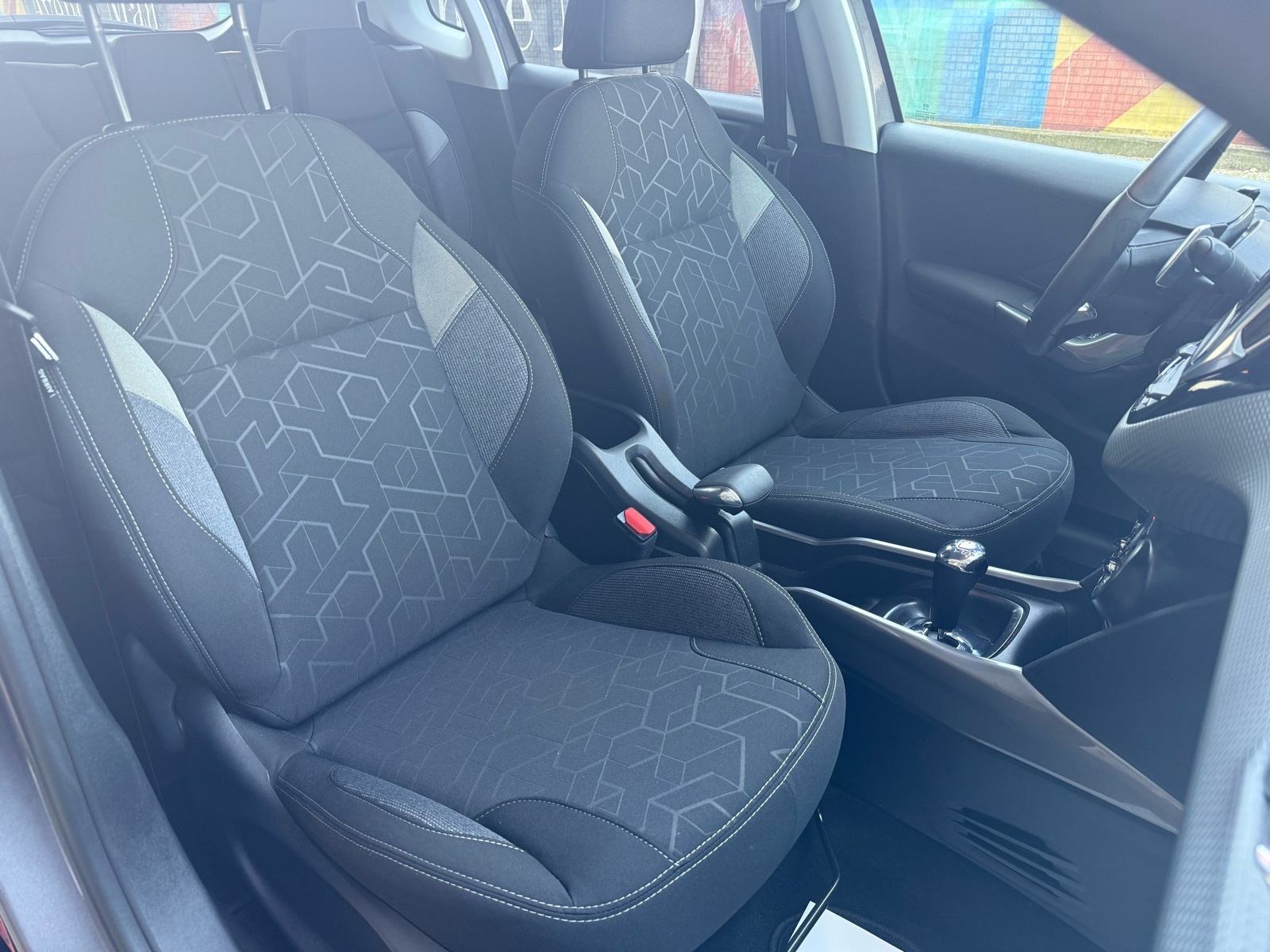 Peugeot 2008 1,2 AUTOMATIK, LEASING BEZ UČEŠĆA, MULTIMED, KLIMA, ALU, fotografija 20