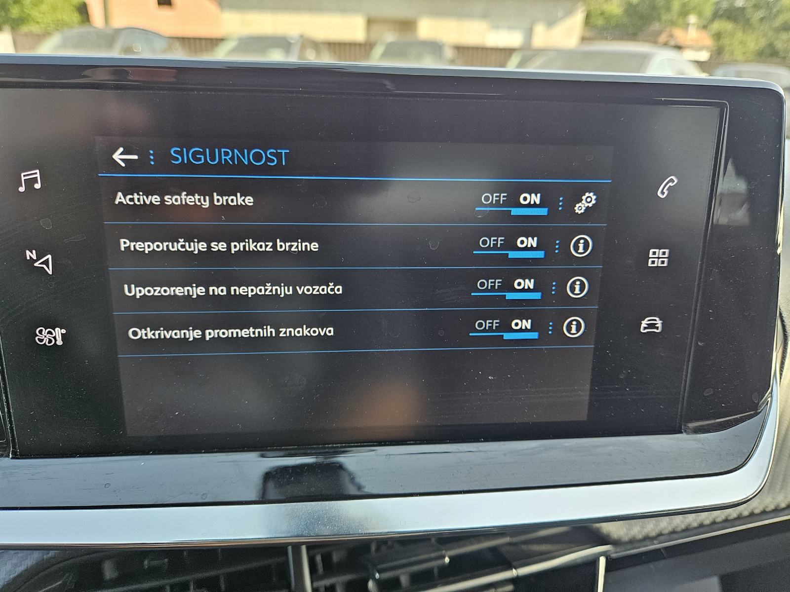 Peugeot 2008 1,2 BENZIN AUTOMATIC,LEASING BEZ UČEŠĆA I BEZ JAMACA, fotografija 19