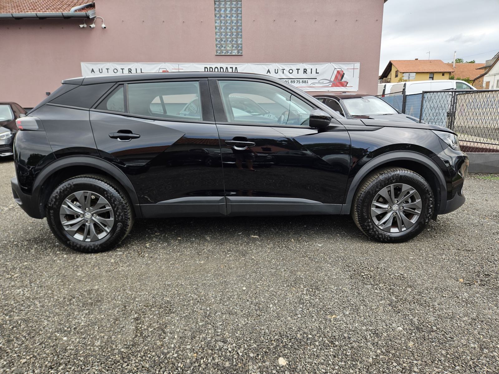 Peugeot 2008 1,2 BENZIN AUTOMATIC,LEASING BEZ UČEŠĆA I BEZ JAMACA, fotografija 8