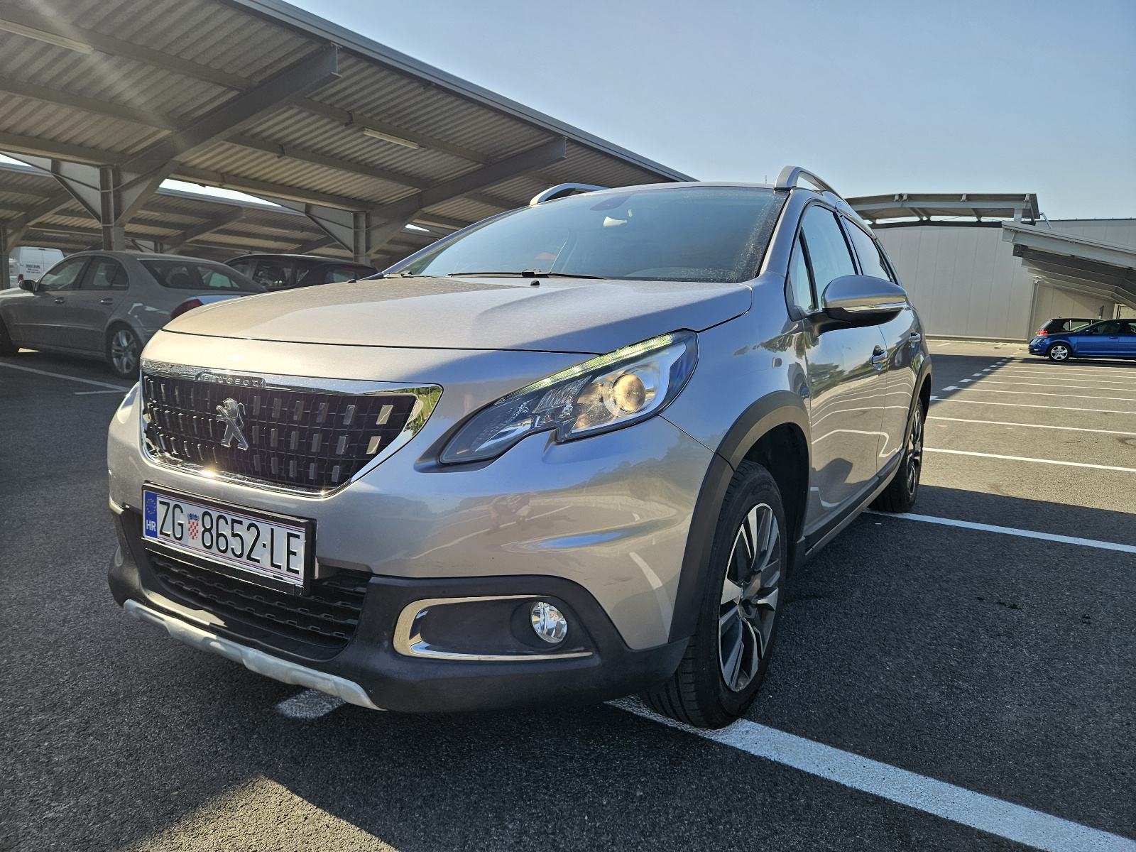 PEUGEOT 2008 1.2 e-VTI ALLURE, fotografija 2